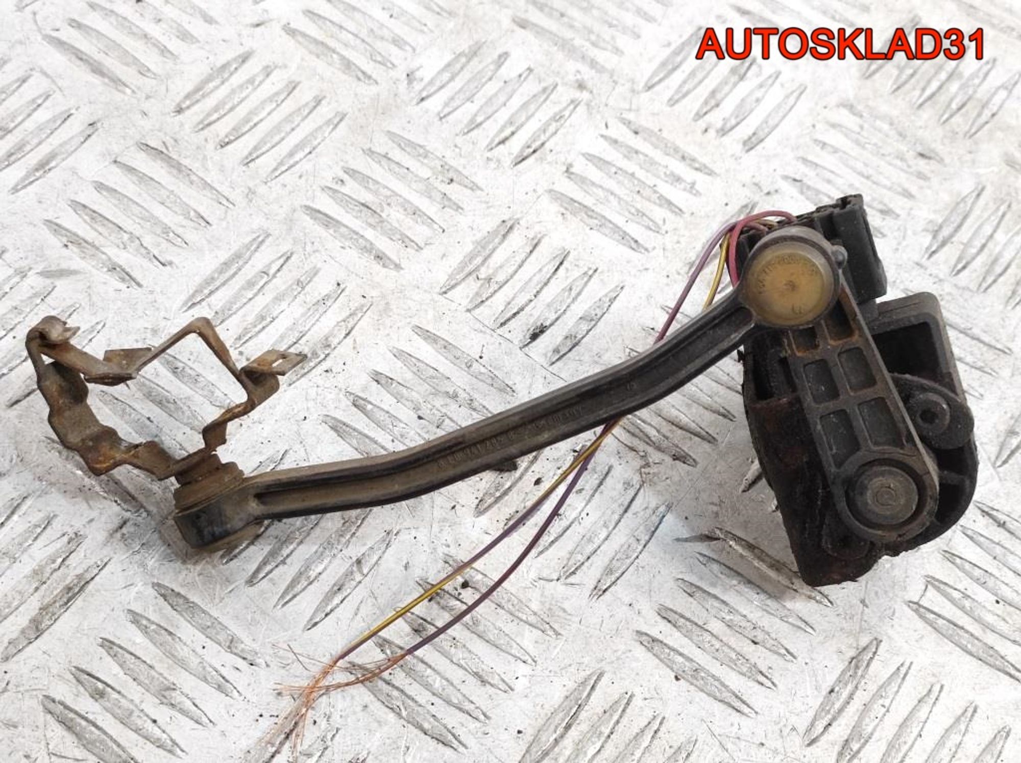 Датчик дорожного просвета Audi A4 B6 8E0907503, 1500 рублей, Дубовое