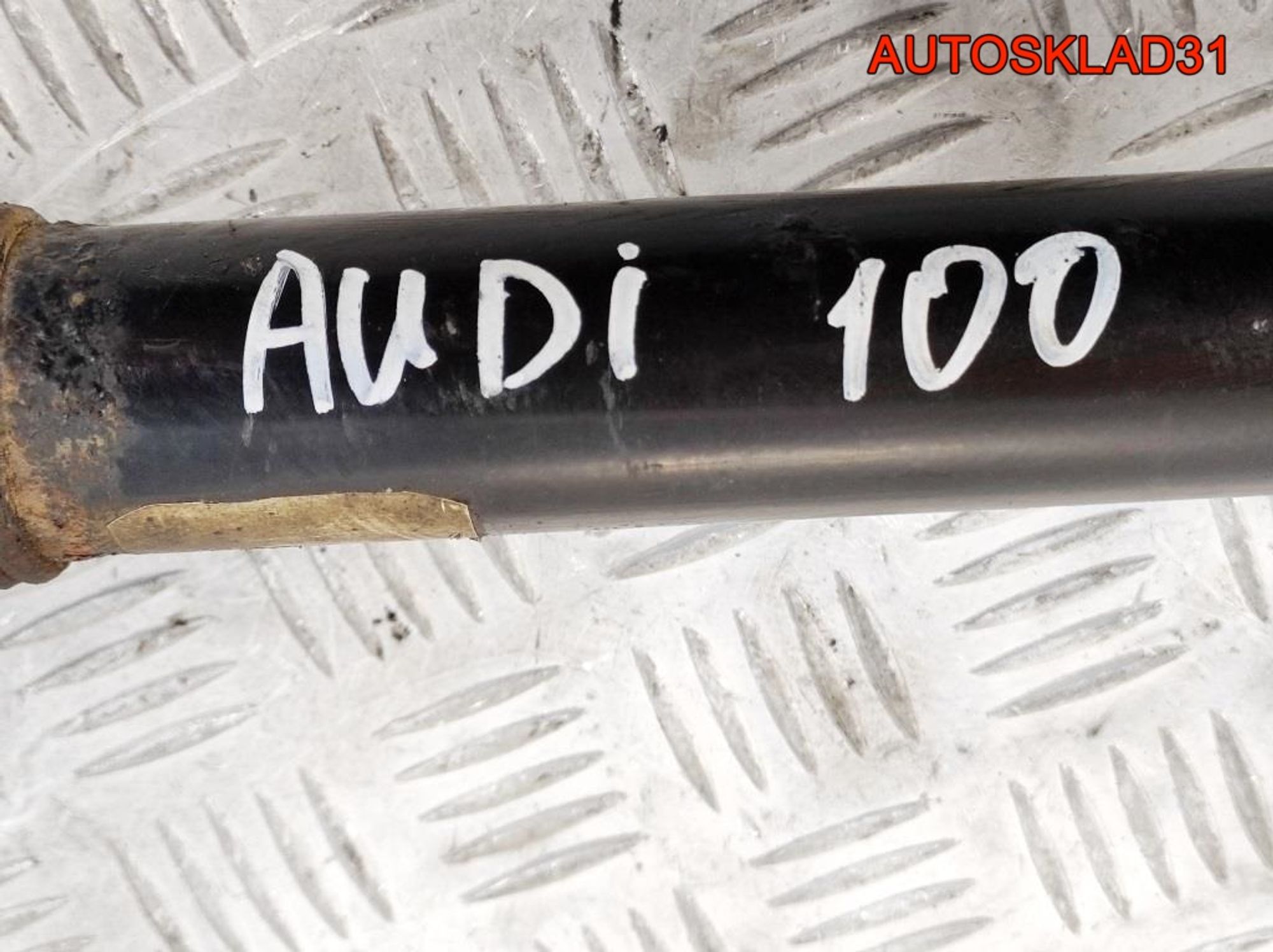Полуось передняя левая Audi 100 C4 811407331L, 2300 рублей, Дубовое