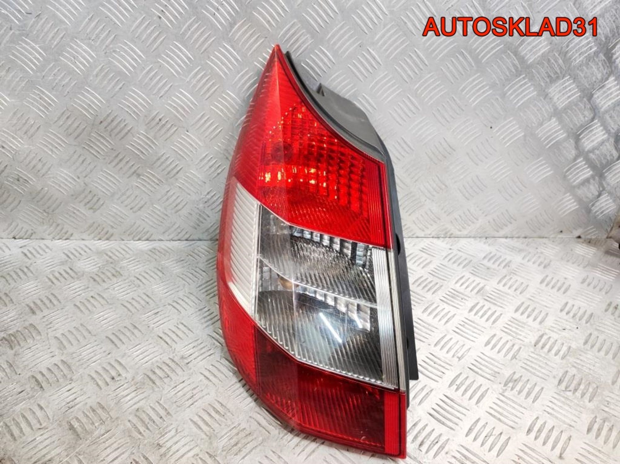 Фонарь задний левый Renault Scenic 2 8200493374, 4000 рублей, Дубовое
