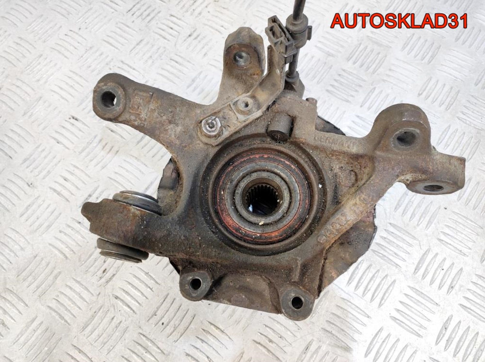 Кулак поворотный задний правый MercedesBenz W202, 2900 рублей, Дубовое