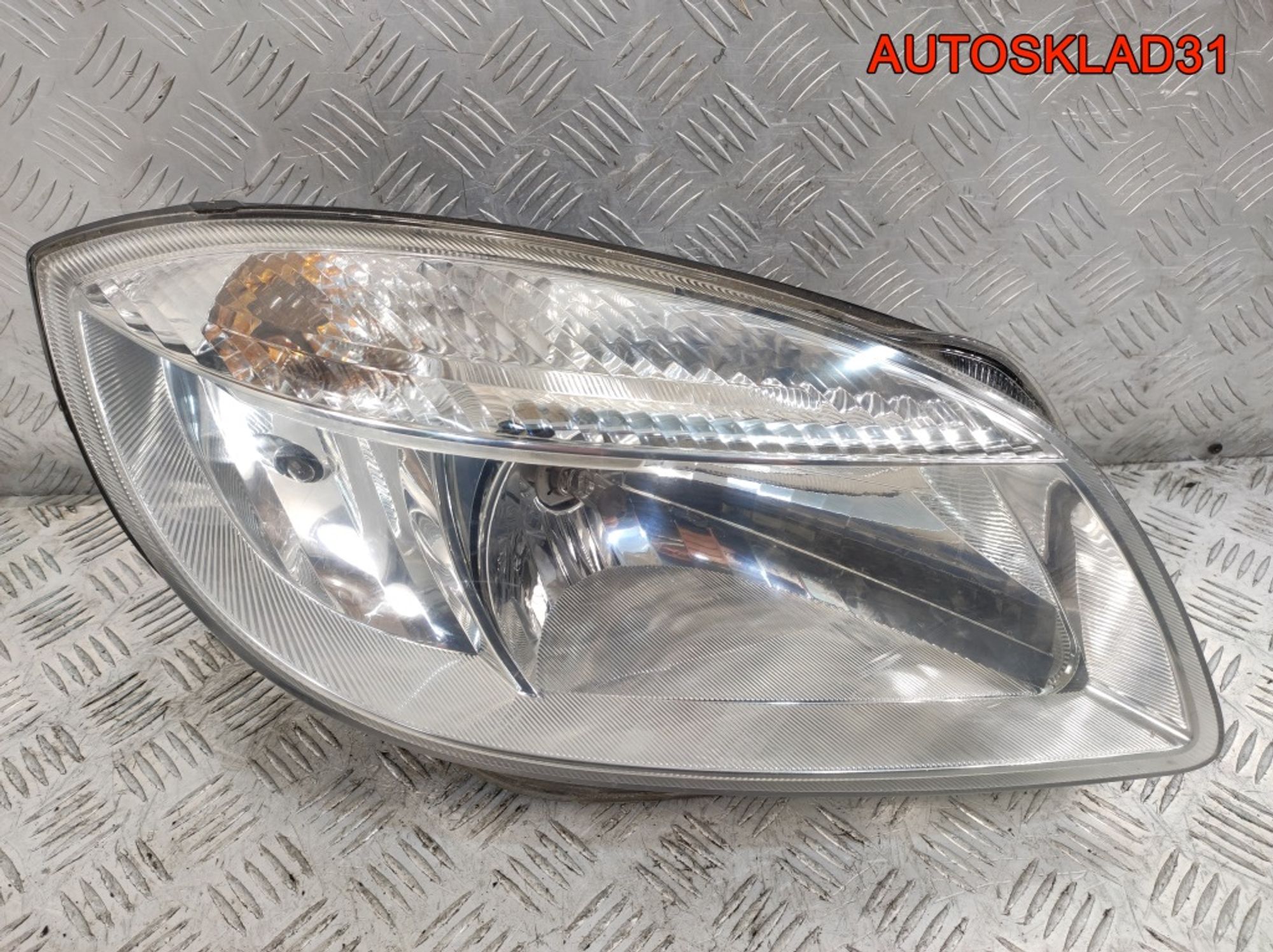 Фара правая Skoda Fabia 2 5J1941016 Дорест, 10000 рублей, Дубовое