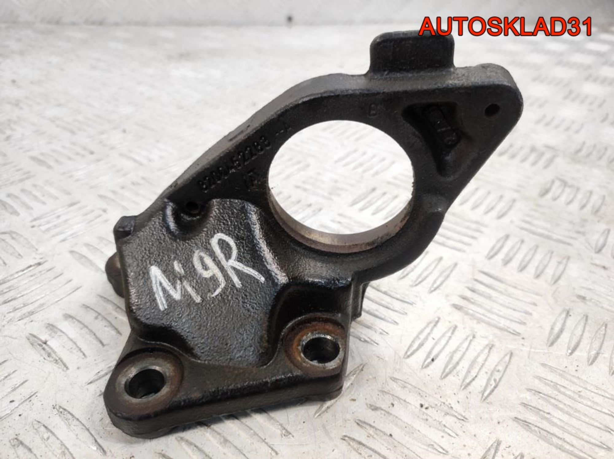 Кронштейн промежуточного вала Renault Trafic 2 8200186845, 1500 рублей, Дубовое