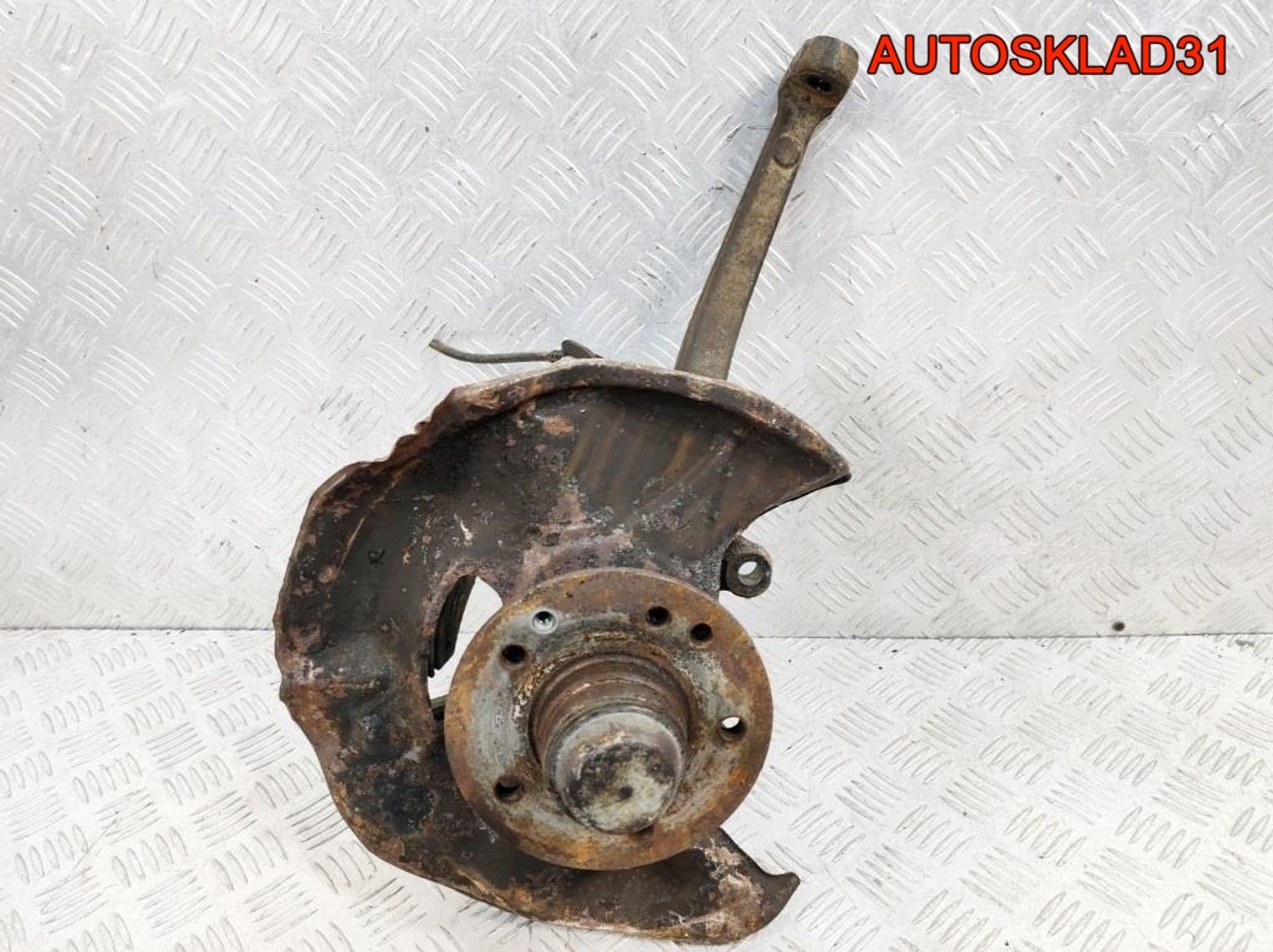 Кулак поворотный передний правый Mercedes W202, 2300 рублей, Дубовое