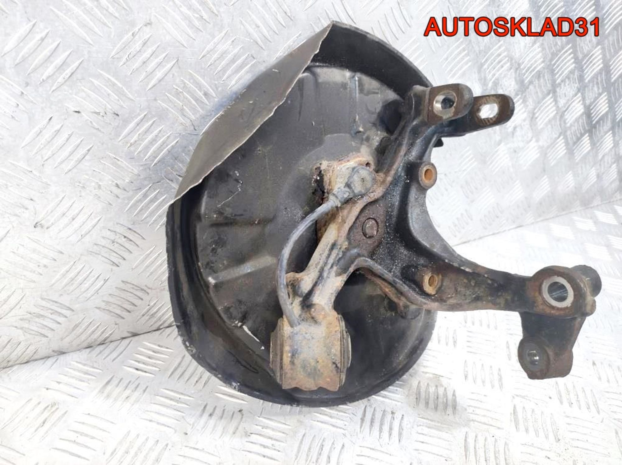 Кулак поворотный задний правый Audi A4 B6 2 WD, 1200 рублей, Дубовое