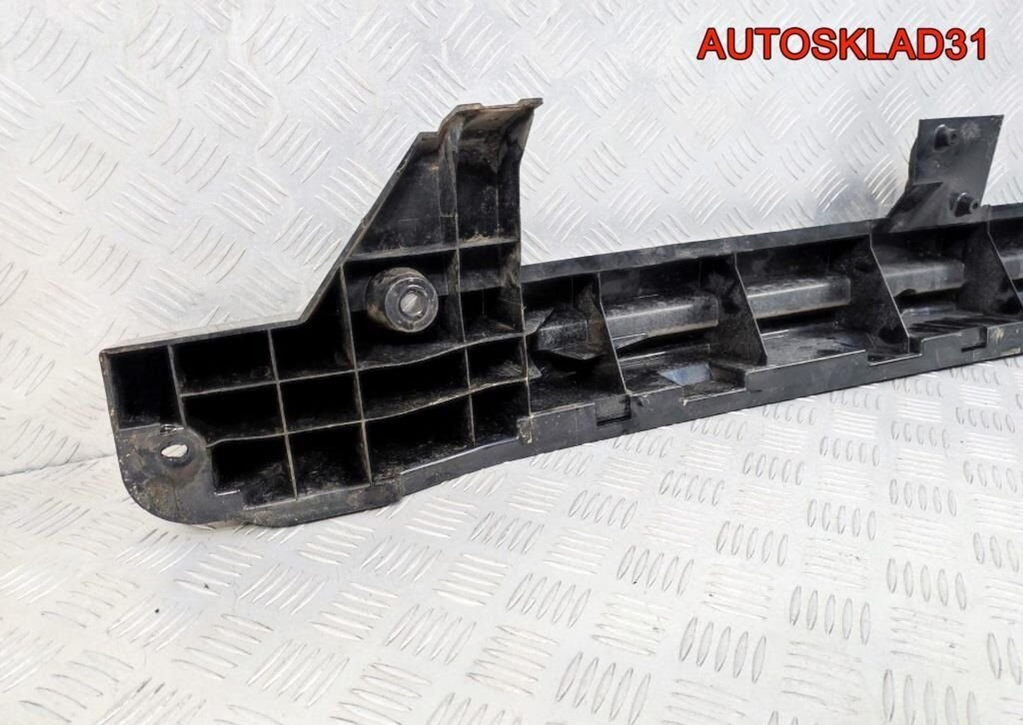 Усилитель заднего бампера Ford Focus 2 4M5117912AD Универсал, 8000 рублей, Дубовое