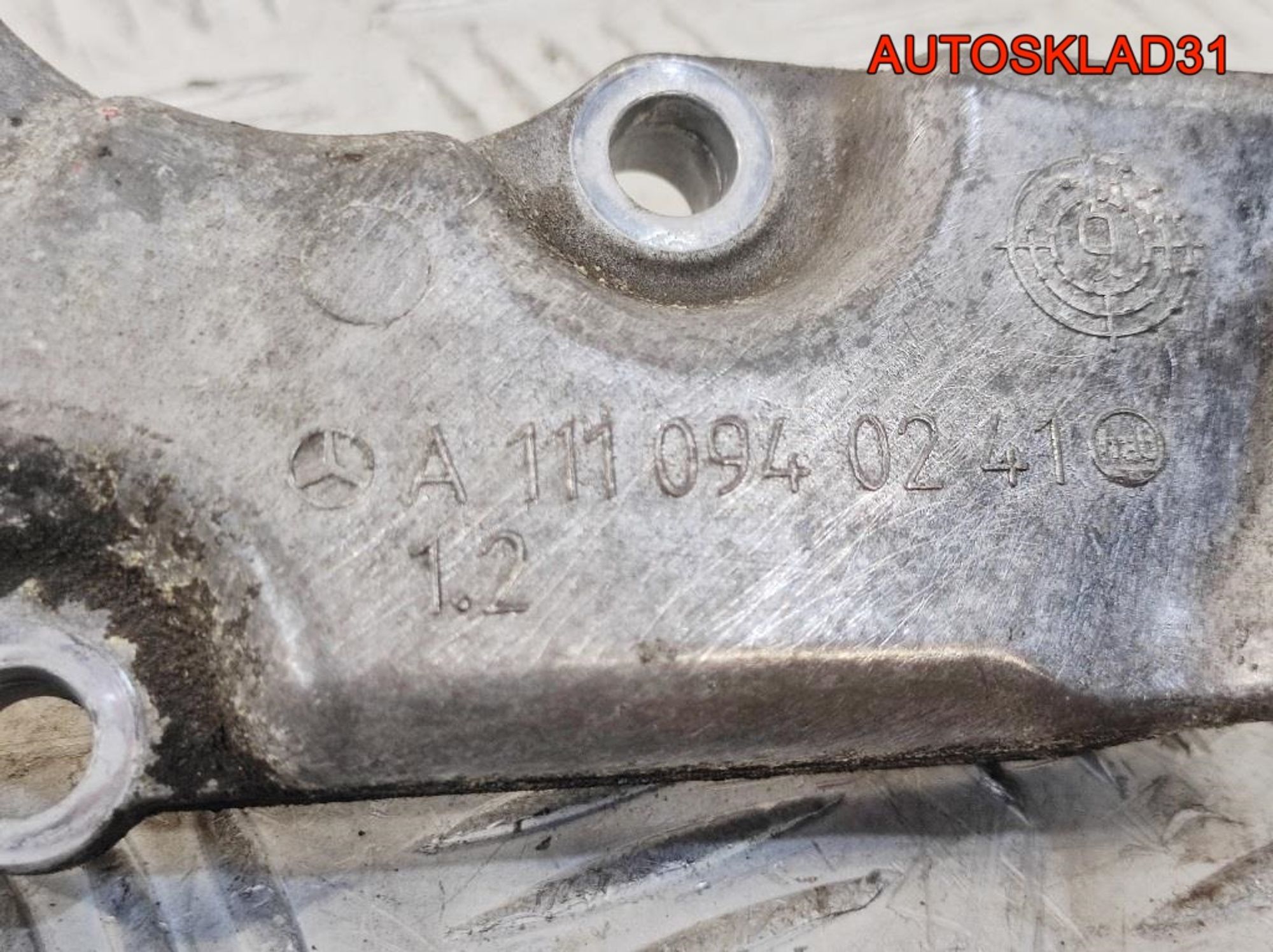 Кронштейн гидроусилителя Mercedes W203 A1110940241, 700 рублей, Дубовое