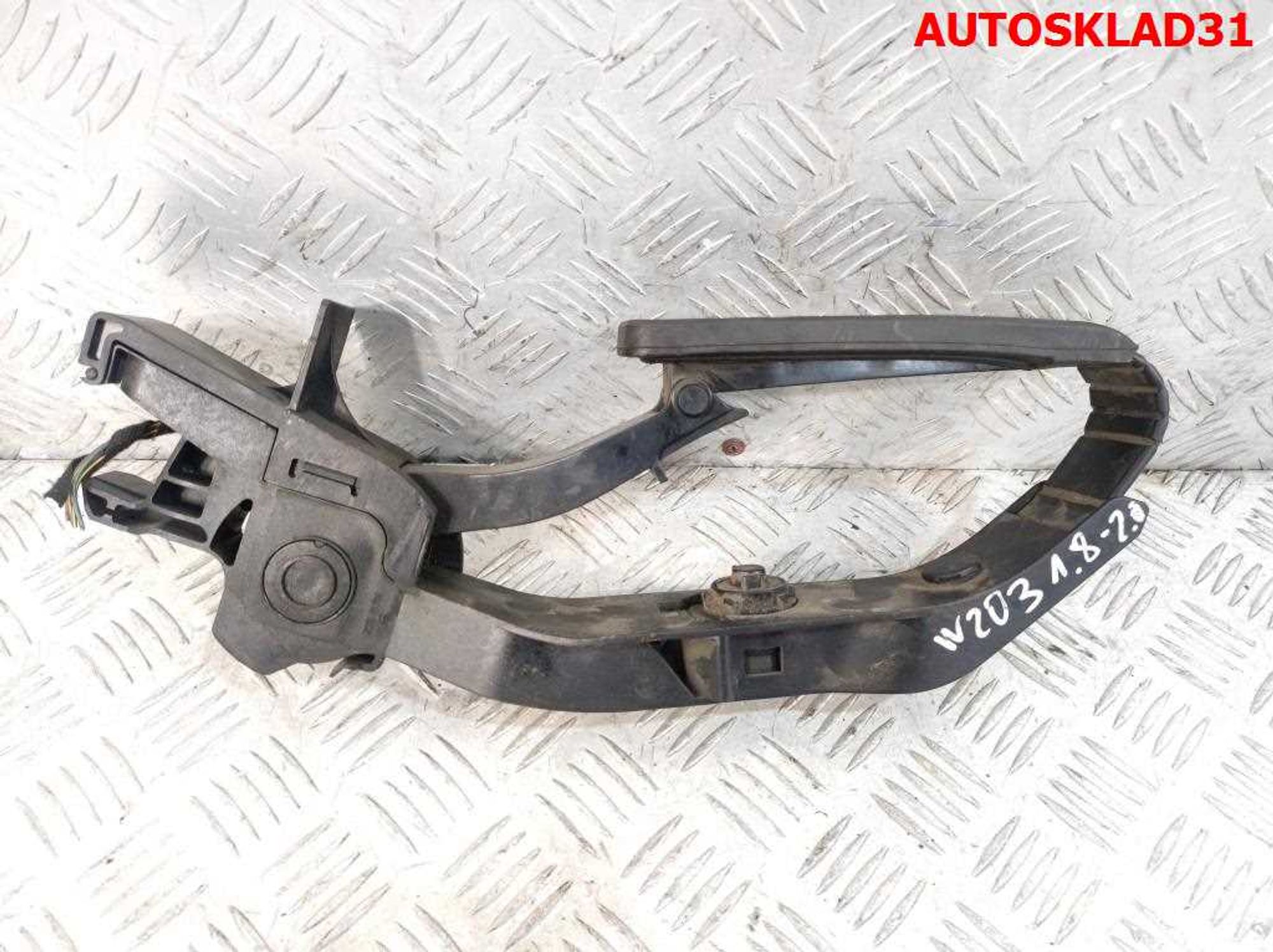 Педаль газа Mercedes Benz W203 A2113000404, 3500 рублей, Дубовое
