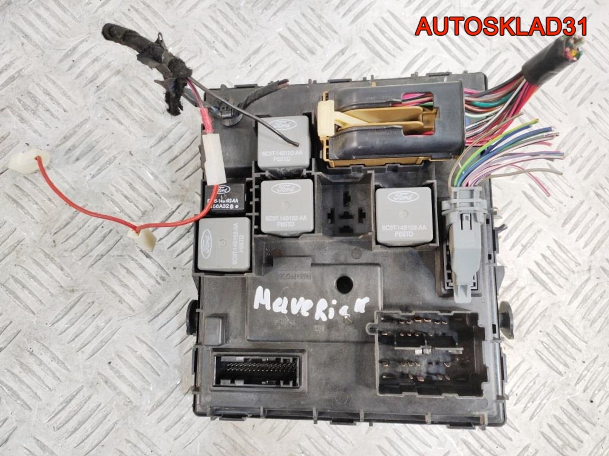 Блок предохранителей Ford Maverick 2 6L8T14B476HC, 18000 рублей, Дубовое