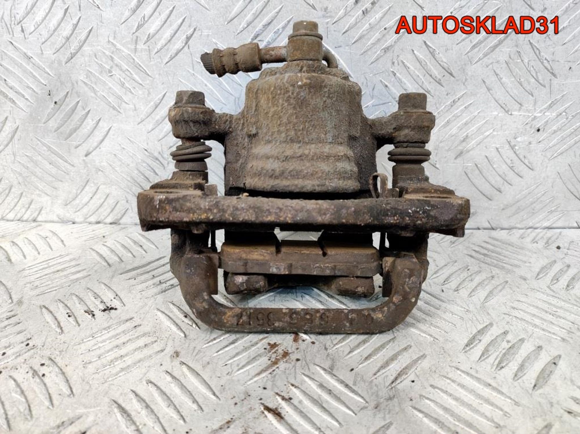 Суппорт тормозной задний правый Nissan Qashqai J10, 3200 рублей, Дубовое