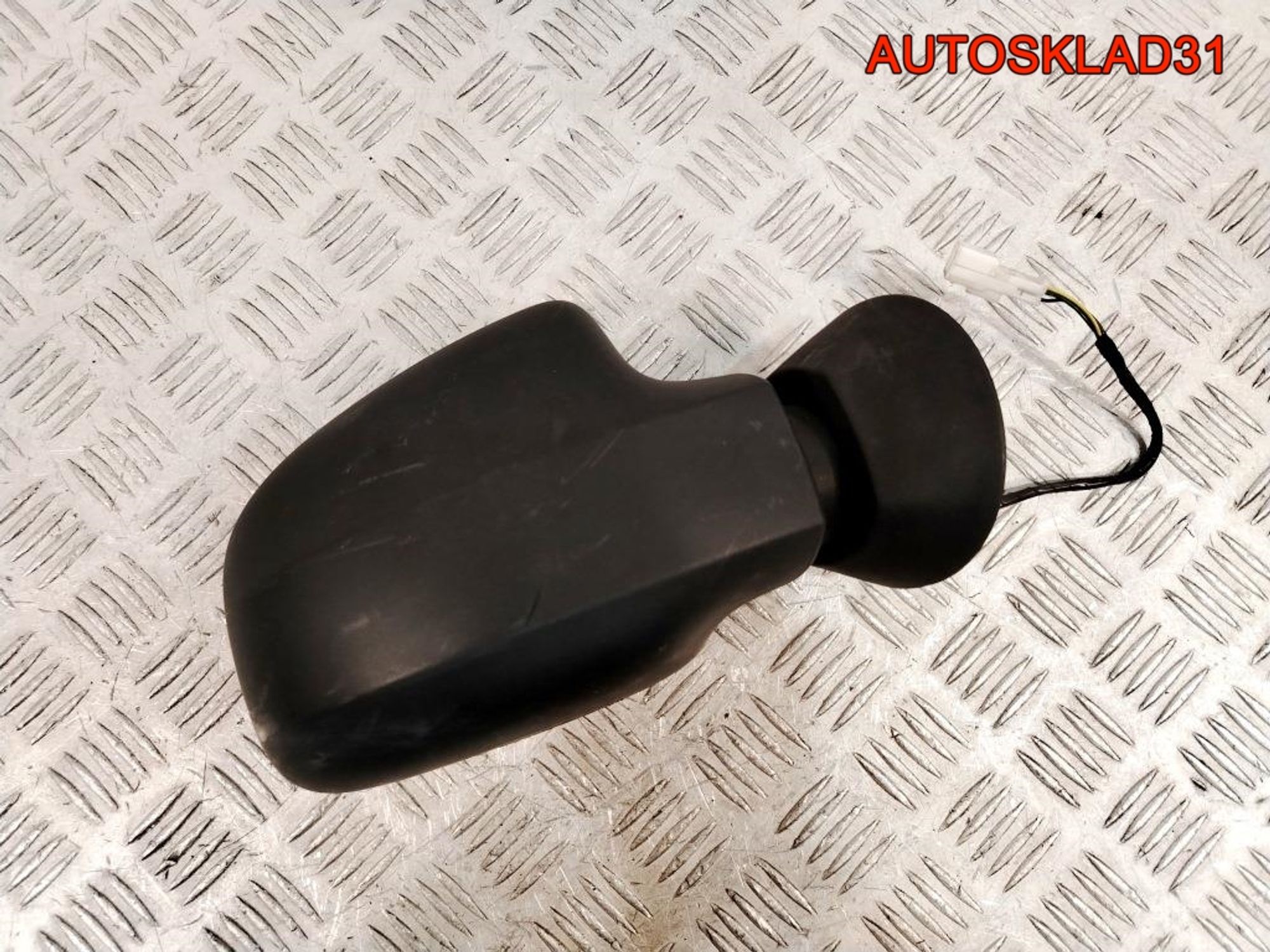 Зеркало правое Renault Logan 8200497487, 1500 рублей, Дубовое