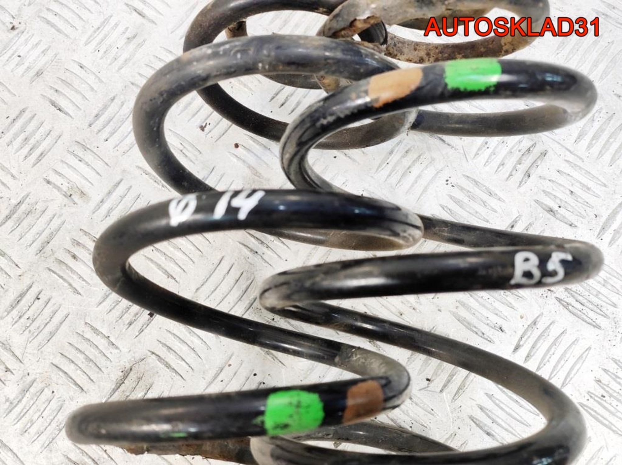 Пружина задняя Volkswagen Passat B5 3B0511115N, 1800 рублей, Дубовое