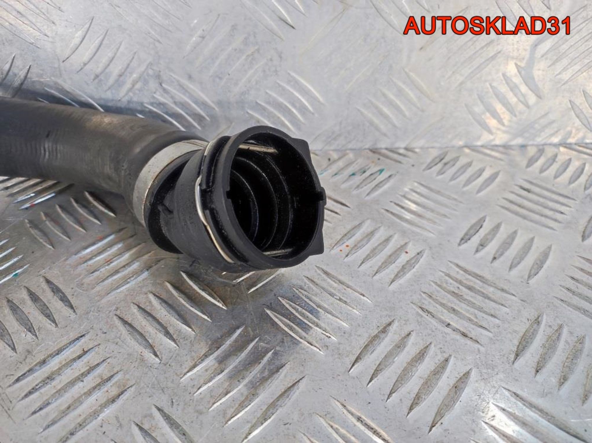 Патрубок радиатора BMW E90 2.0 N47D20C 17127797258, 1700 рублей, Дубовое