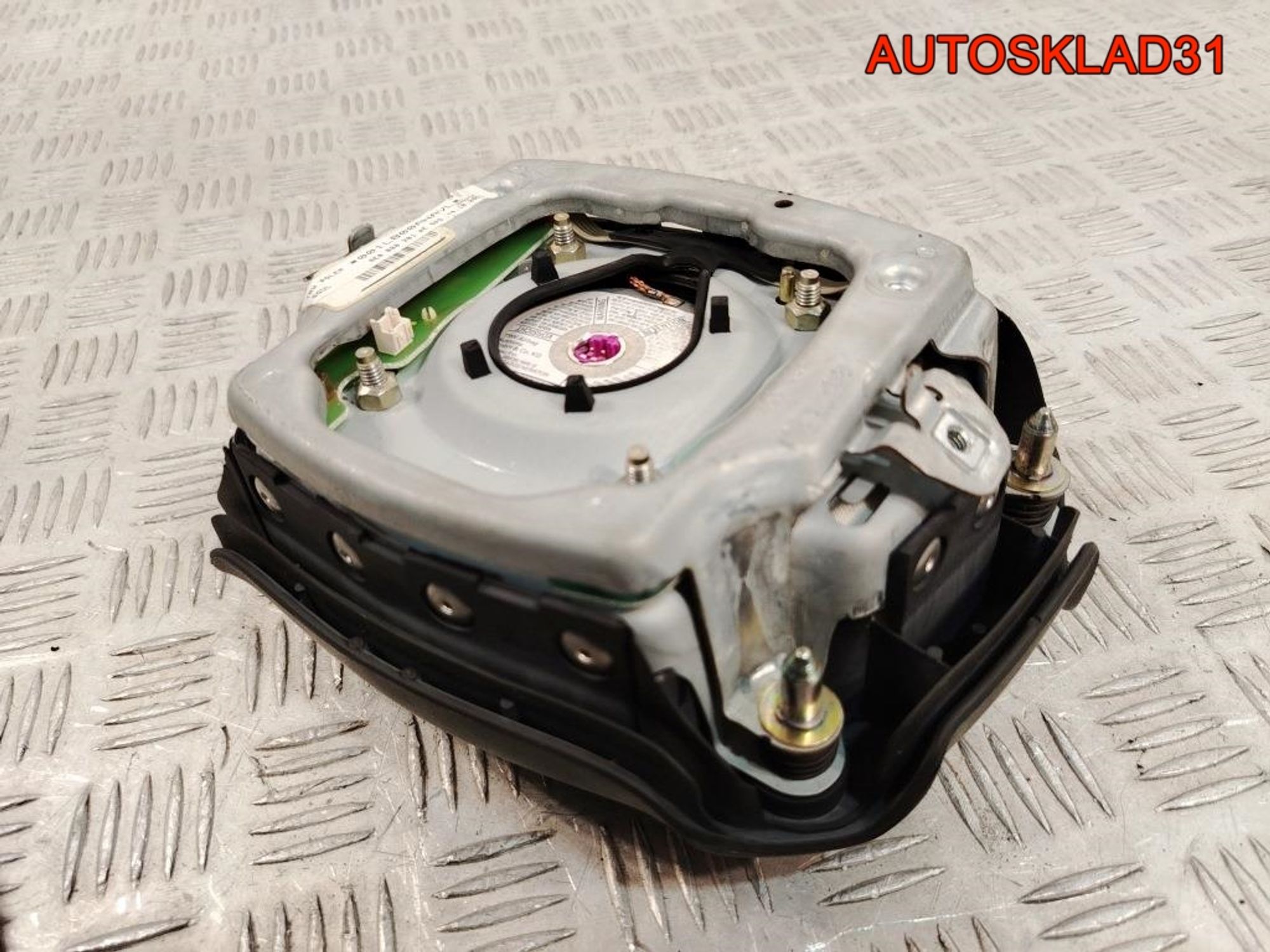 Подушка безопасности в руль Audi A6 C5 8E0880201AE, 3200 рублей, Дубовое