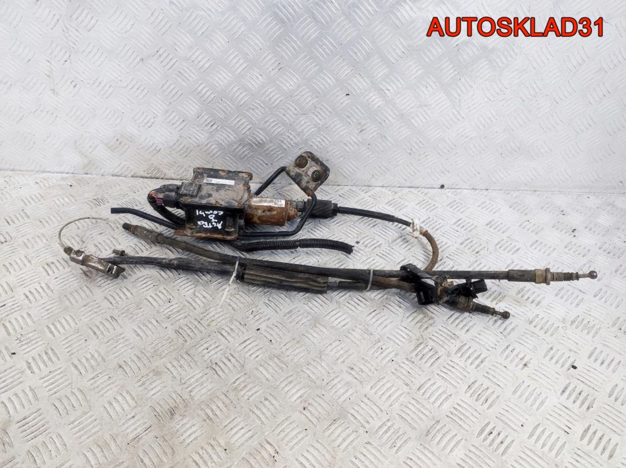 Моторчик стояночного тормоза Opel Astra J 13365044, 5400 рублей, Дубовое