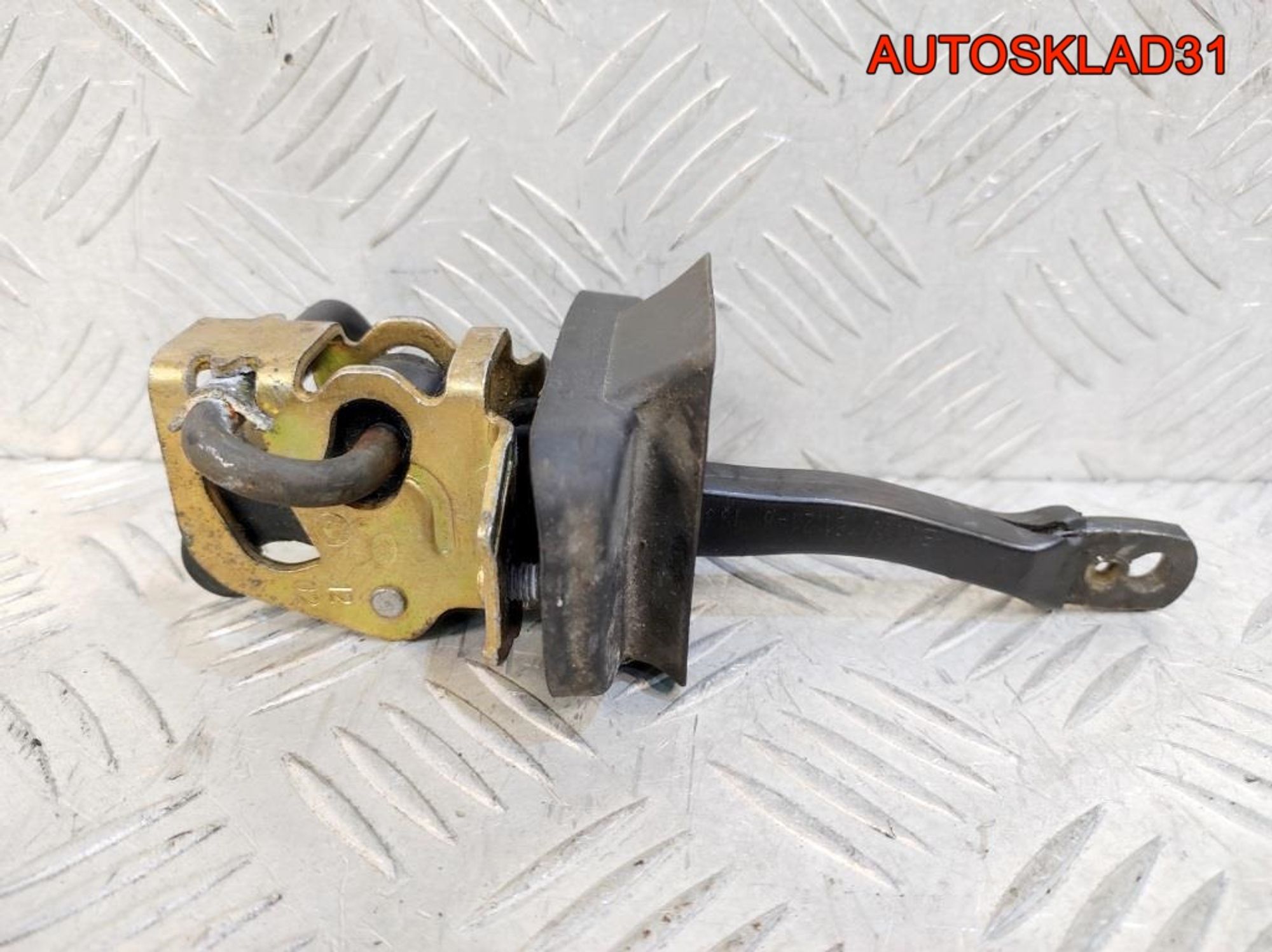 Ограничитель двери передней BMW E39 51218193447, 1400 рублей, Дубовое