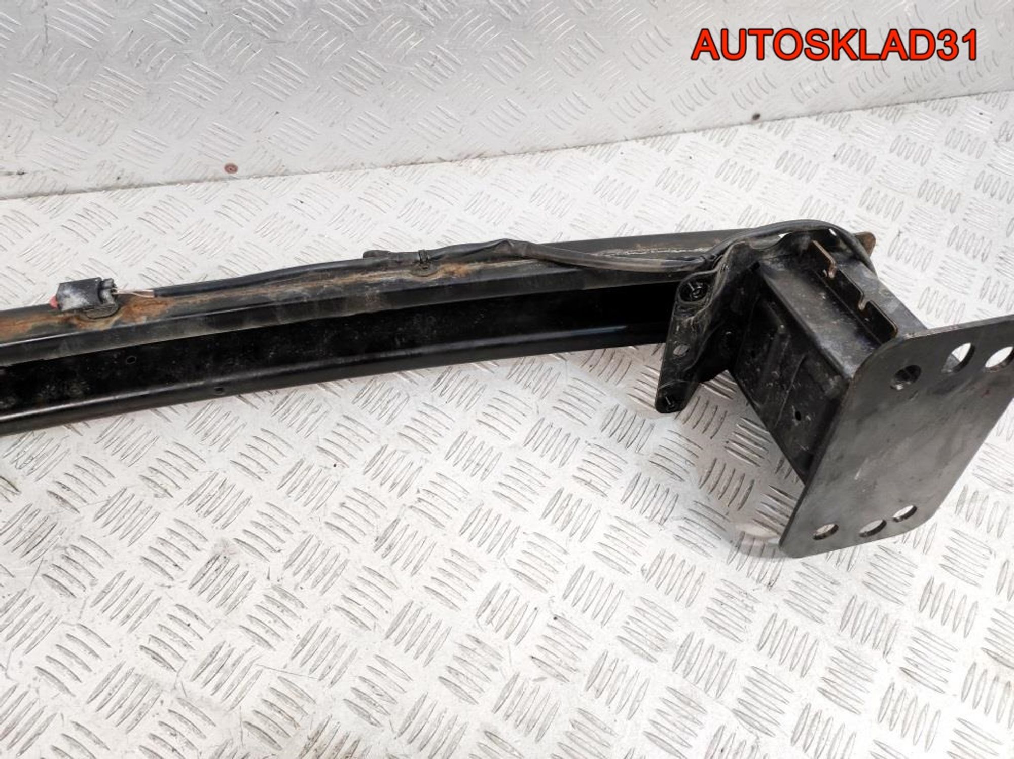 Усилитель переднего бампера Ford Fusion 1460510, 3300 рублей, Дубовое