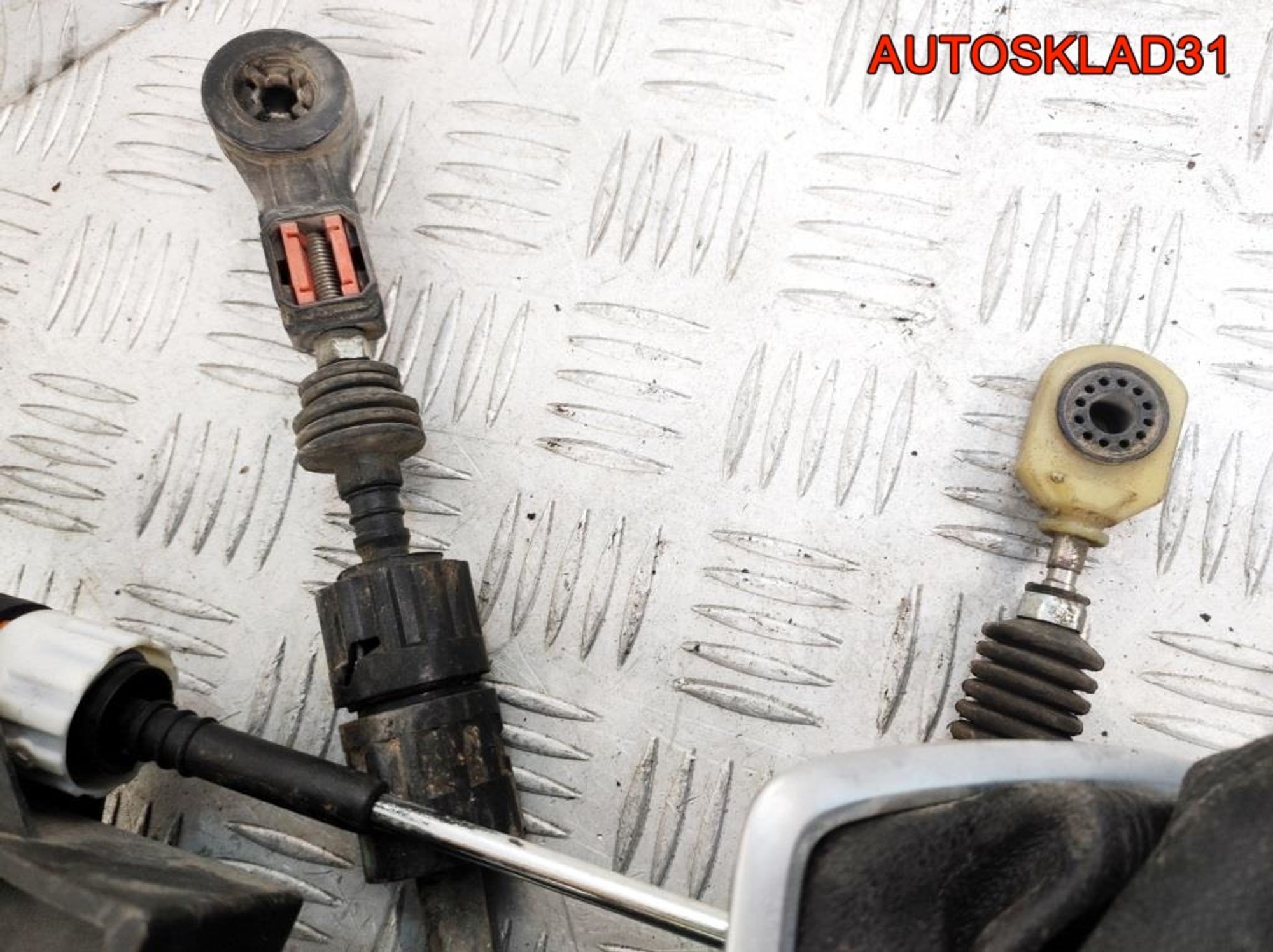 Кулиса МКПП 5 ступка Ford Focus 2 1,6 дизель
4M5R7C453DB, 5000 рублей, Дубовое