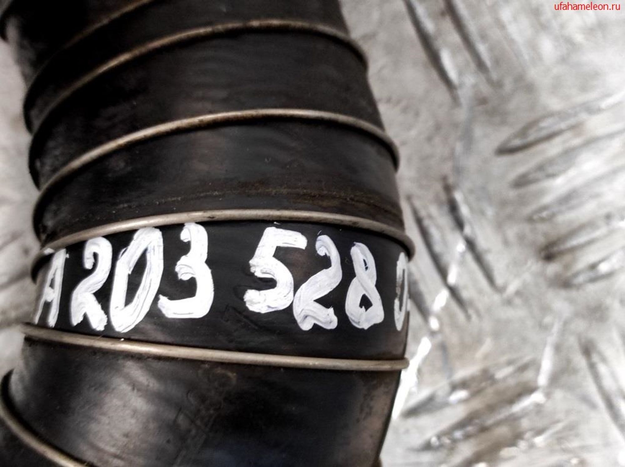 Патрубок интеркулера Mercedes Benz W203 1,8 Бензин A2035280782, 2500 рублей, Дубовое