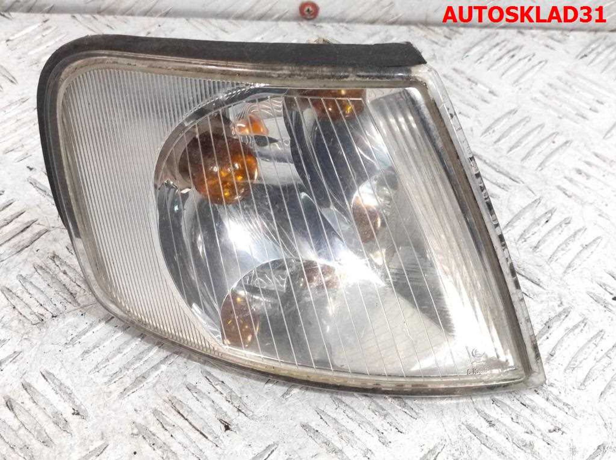 Указатель поворота правый белый Audi A3 8L0953050, 900 рублей, Дубовое