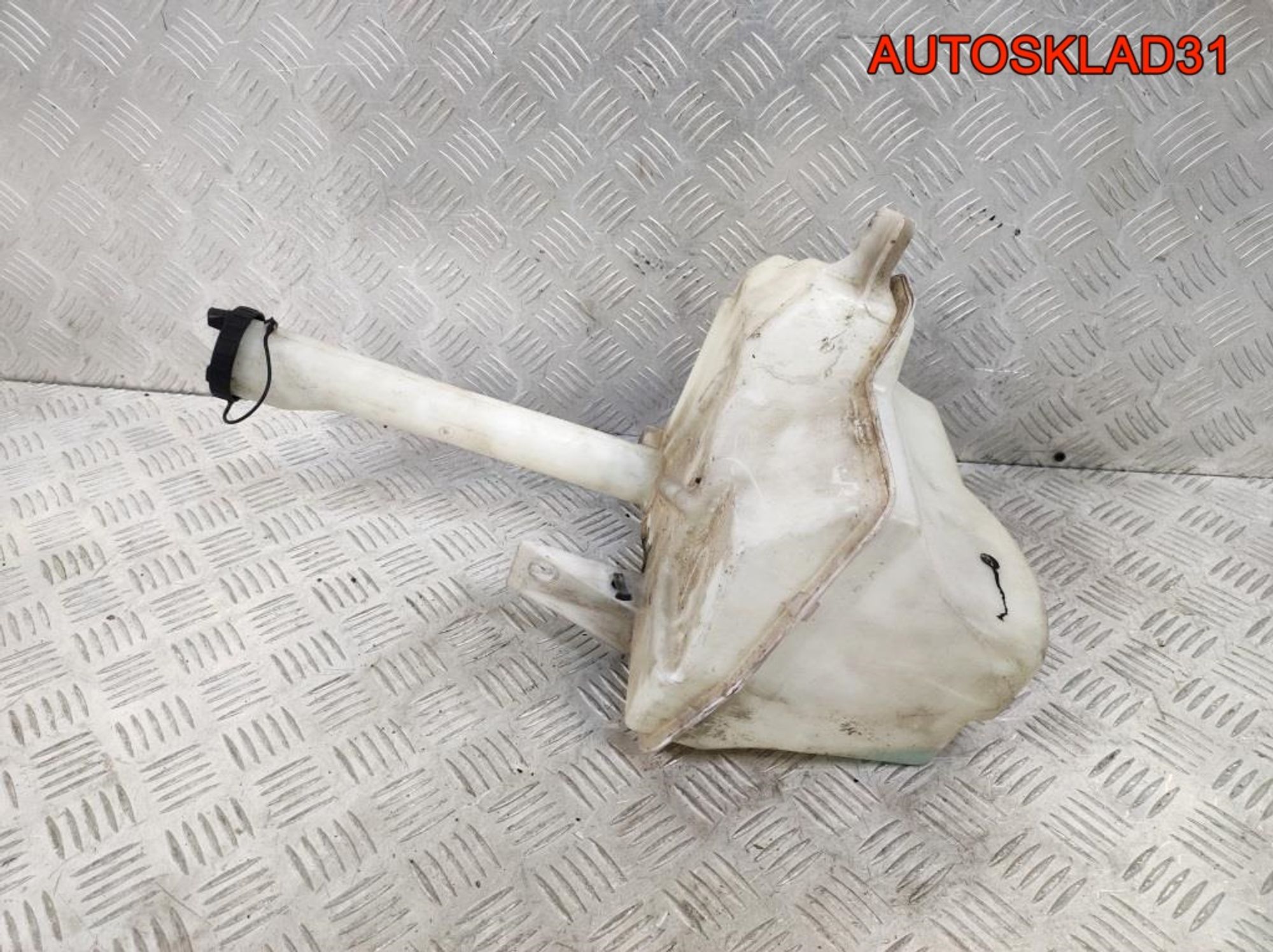 Бачок омывателя Ford Maverick 2 7L8417B613AA, 2700 рублей, Дубовое