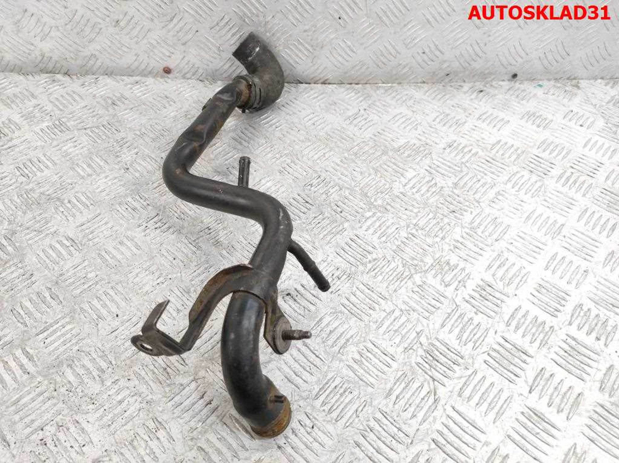 Трубка охлаждающей жидкости Audi A4 B6 1,9 Дизель 038121071S, 1000 рублей, Дубовое