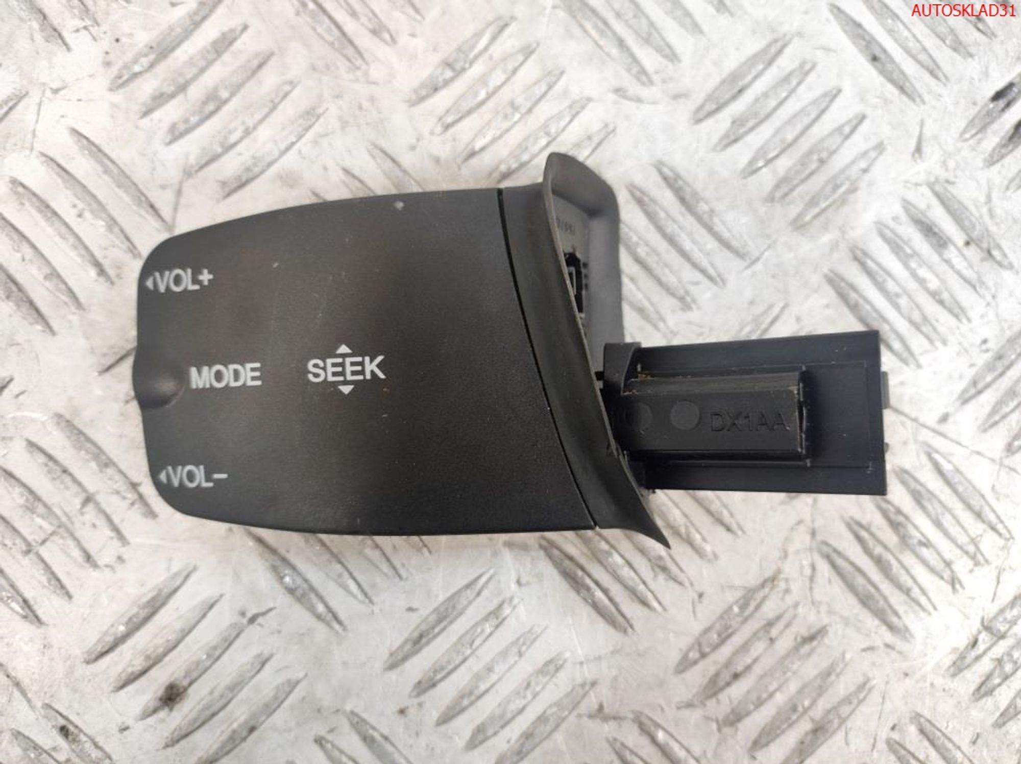 Переключатель подрулевой магнитолы Ford Focus 2 3M5T14K147AD, 1500 рублей, Дубовое