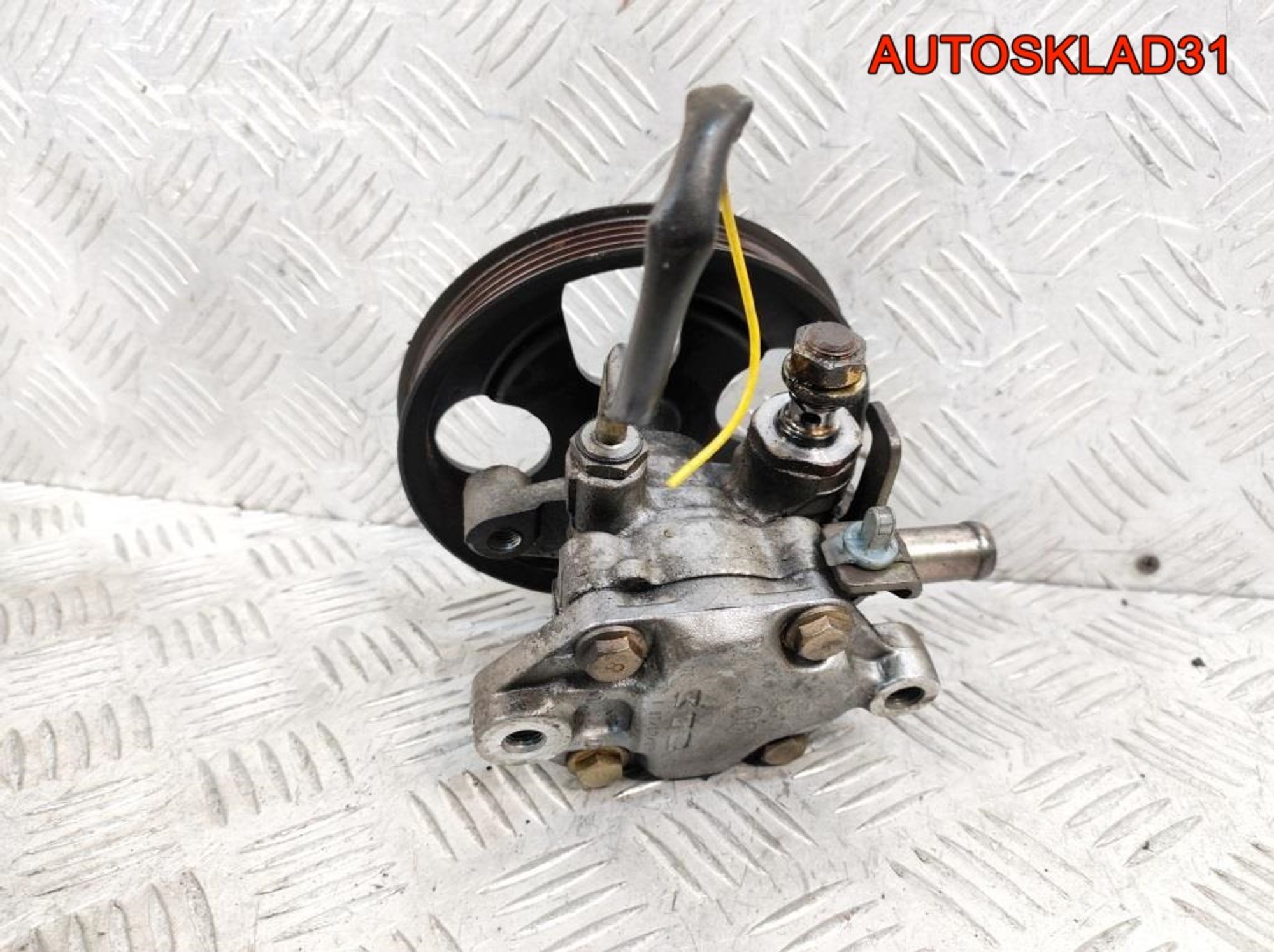 Насос ГУР Mitsubishi Carisma DA 1.8 4G93 MR916044, 3300 рублей, Дубовое