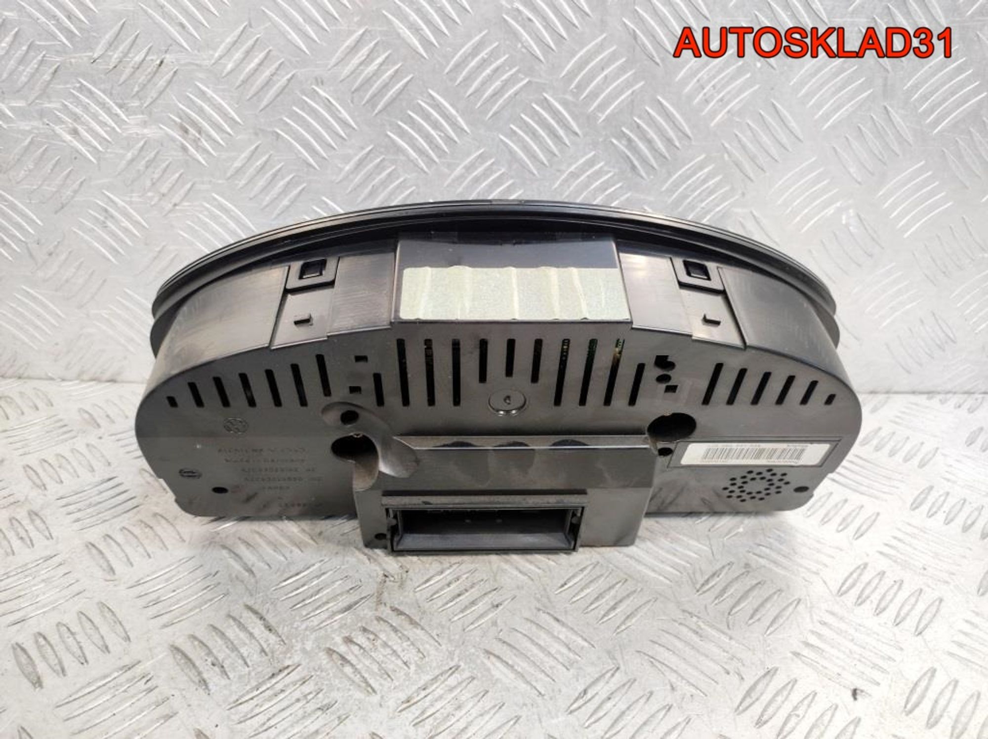Панель приборов VW Golf 5 1K0920861B 1,9 Дизель, 2900 рублей, Дубовое