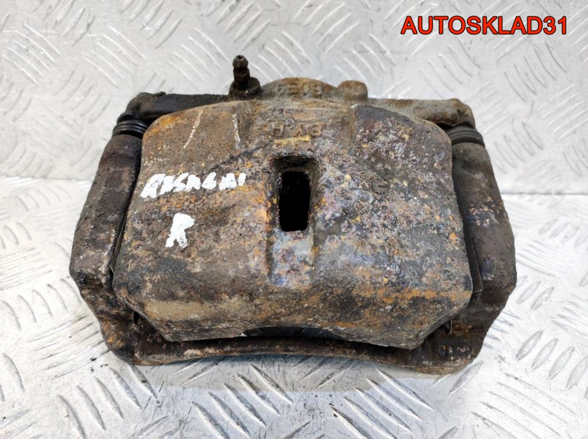 Суппорт тормозной передний правый Nissan Qashqai, 3200 рублей, Дубовое