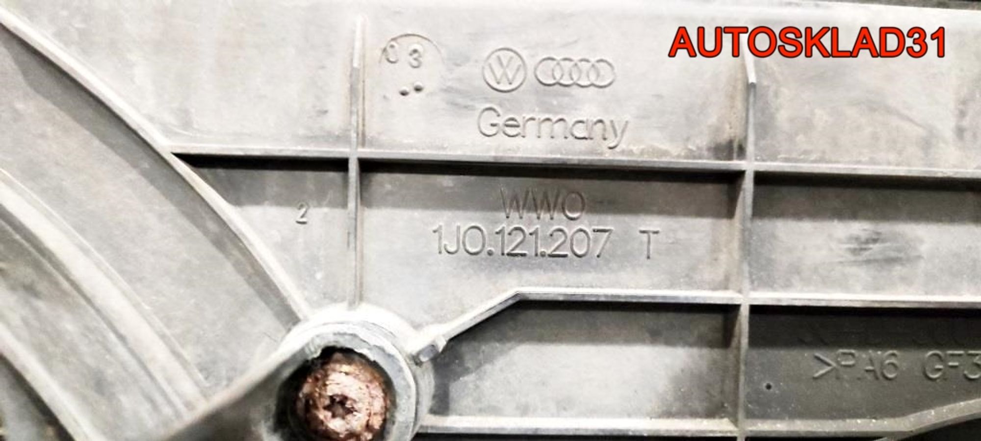 Панель передняя в сборе Seat Leon 1M1 1,9 Дизель 1J0010212, 15000 рублей, Дубовое