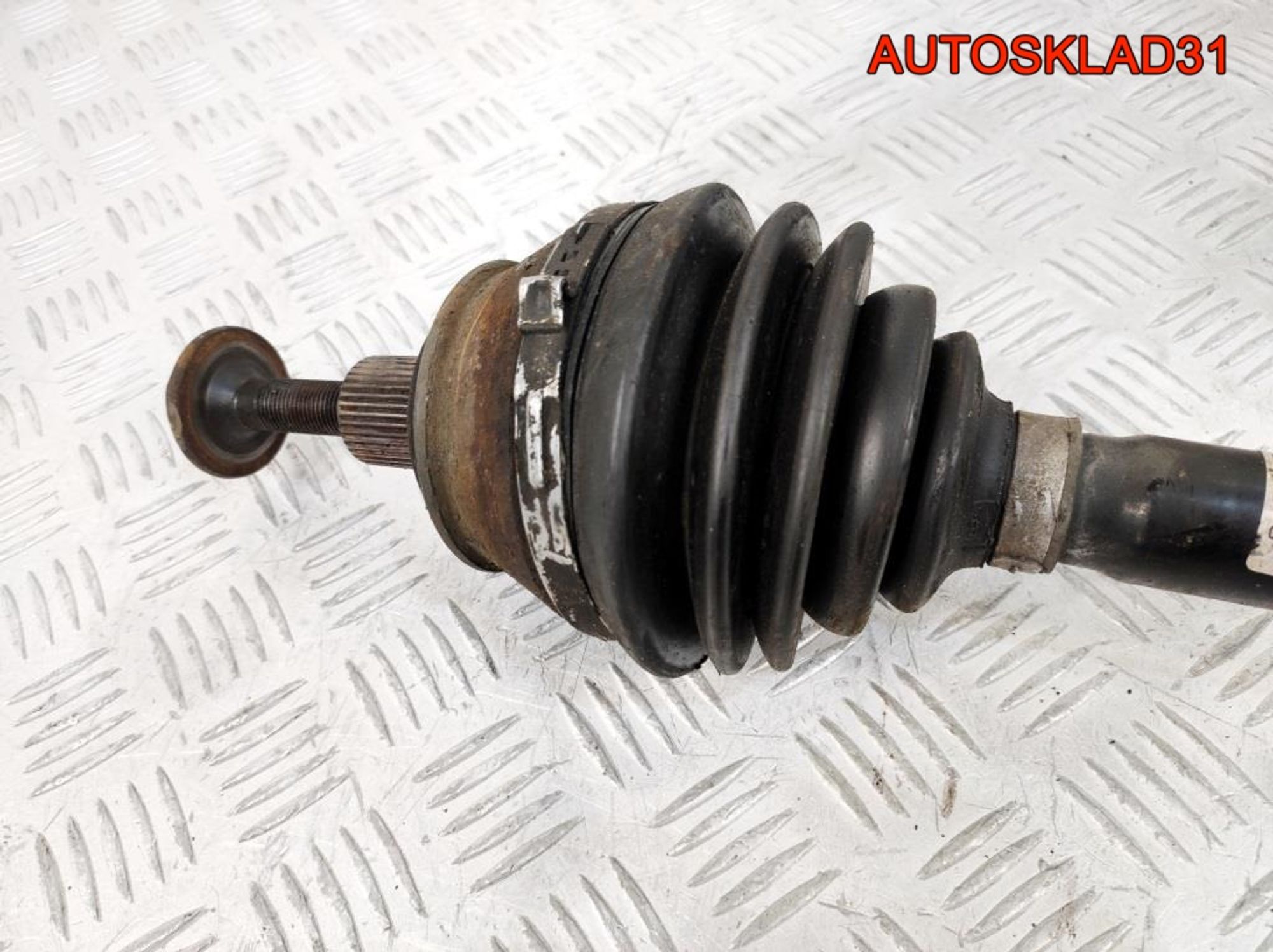 Полуось передняя левая 4WD АКПП Audi A6 C6 3,0 BMK 4F0407271J, 4500 рублей, Дубовое