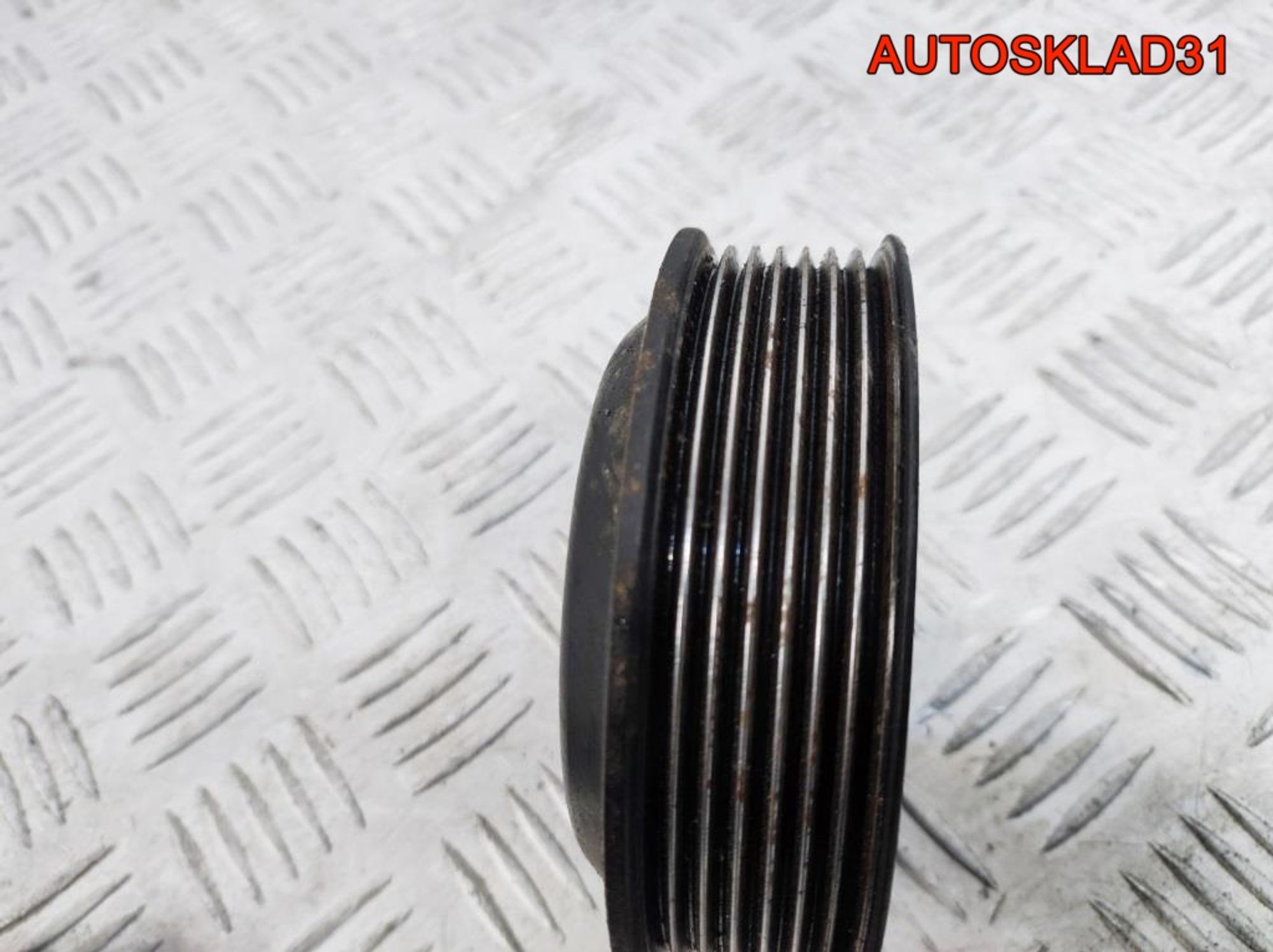 Шкив помпы Hyundai Starex H1 2.5 D4CB 252214A000, 500 рублей, Дубовое