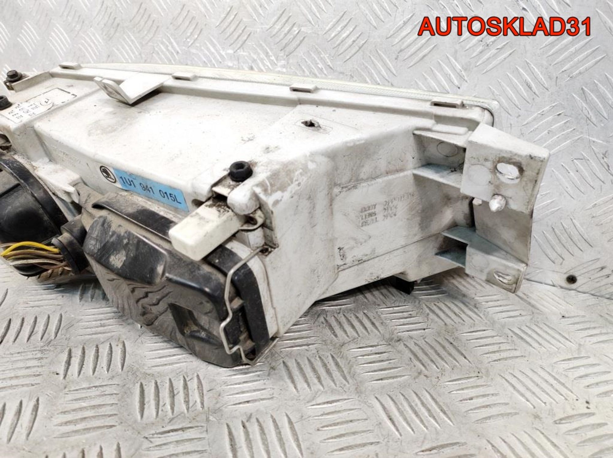 Фара левая Skoda Octavia A4 1U1941015L, 8100 рублей, Дубовое