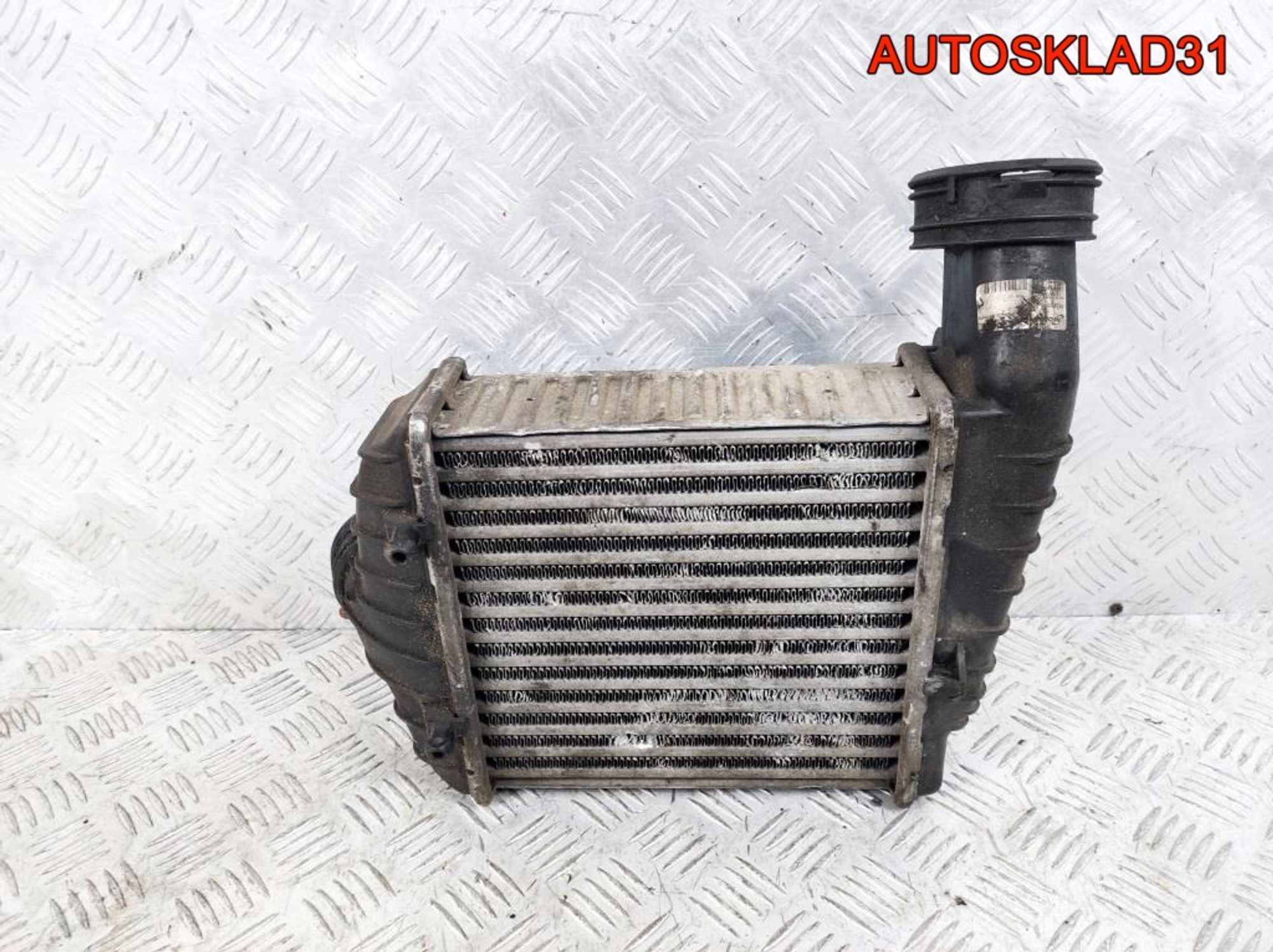 Интеркулер Volkswagen Passat B5+ 3B0145805J Дизель, 2900 рублей, Дубовое