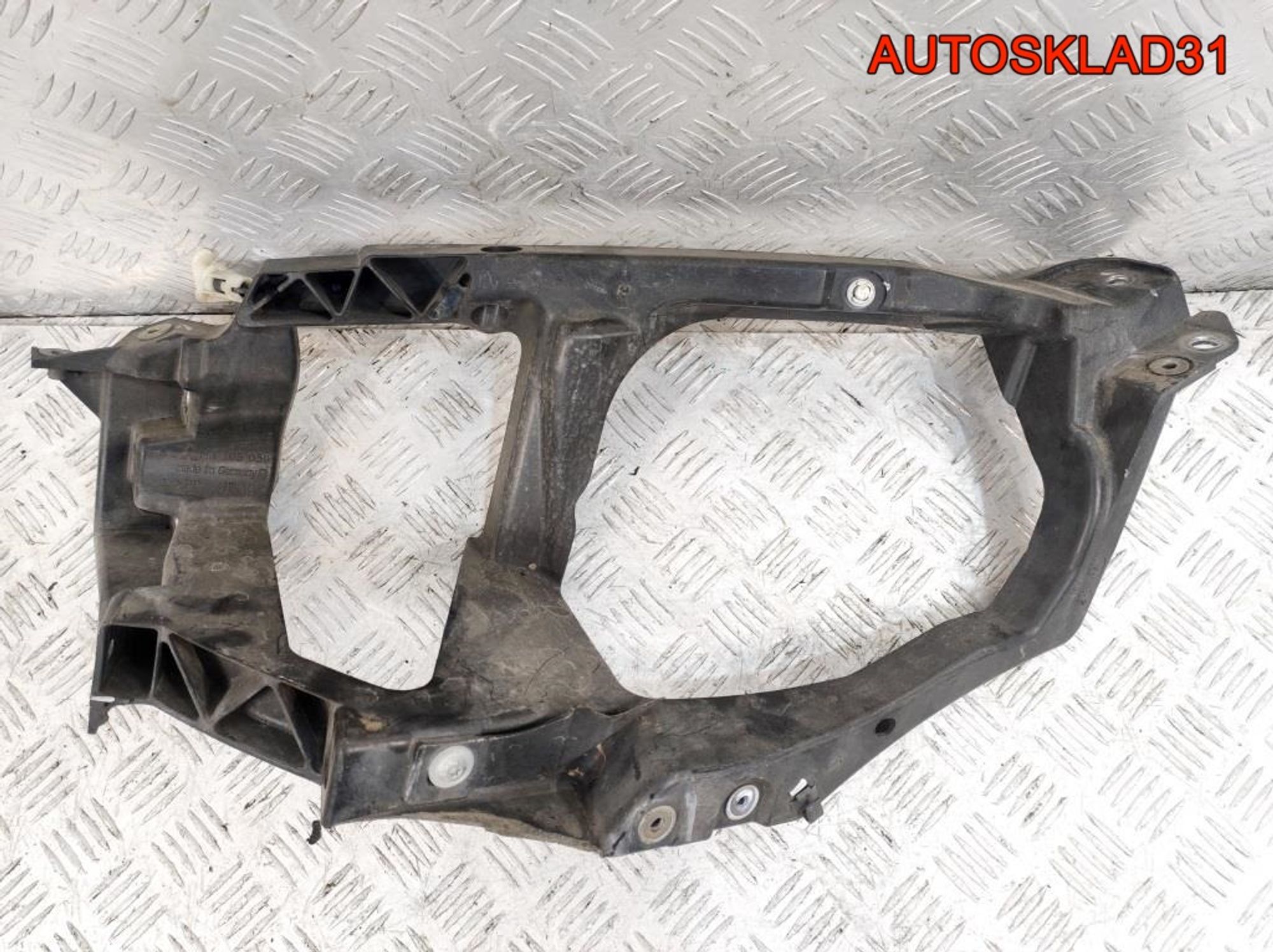 Панель передняя левая Mitsubishi Colt Z3 MN105059, 7000 рублей, Дубовое