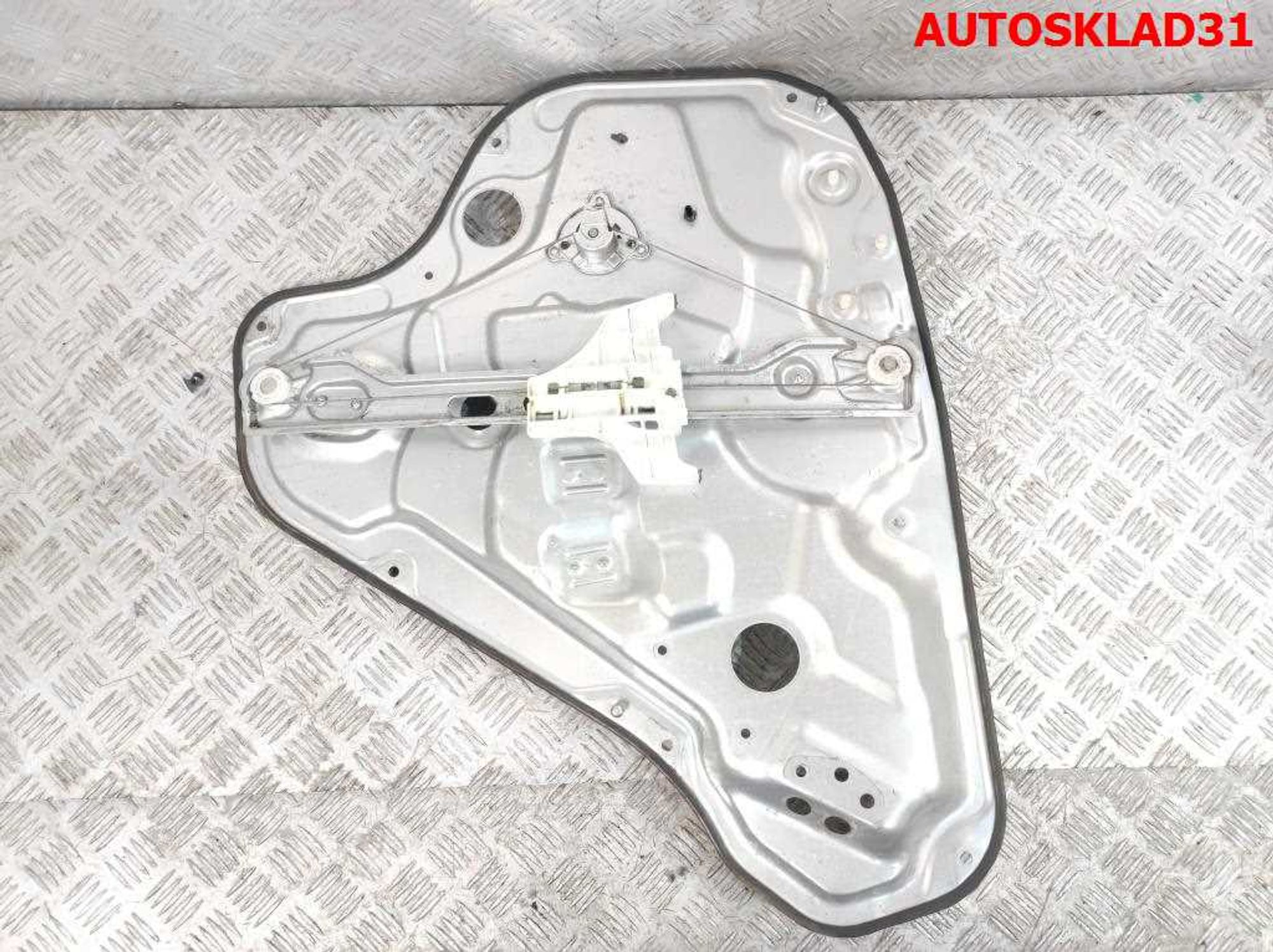 Стеклоподъемник механический задний левый Hyundai i30 834702R200, 600 рублей, Дубовое