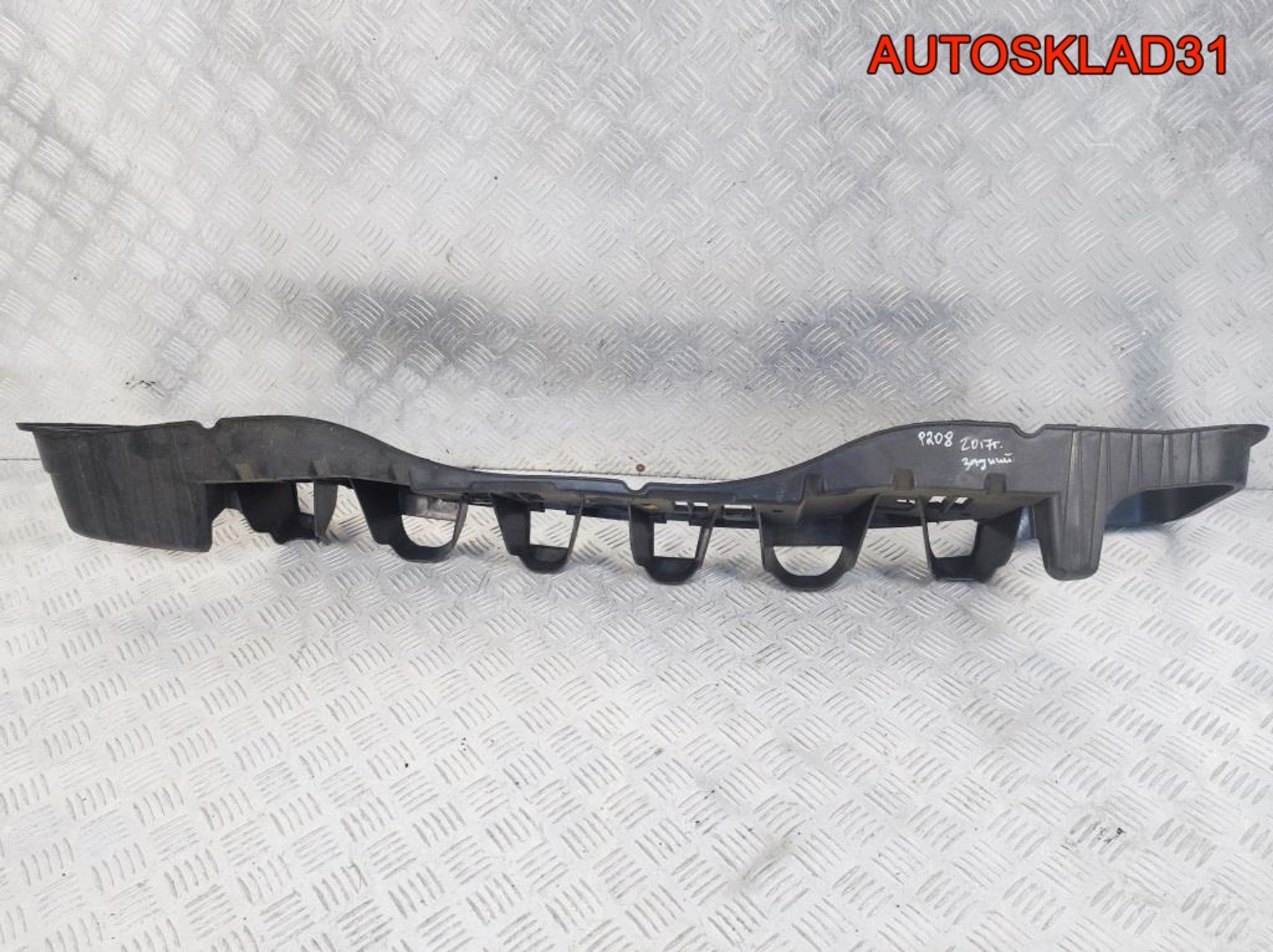 Усилитель заднего бампера Peugeot 208 9805978280, 2900 рублей, Дубовое