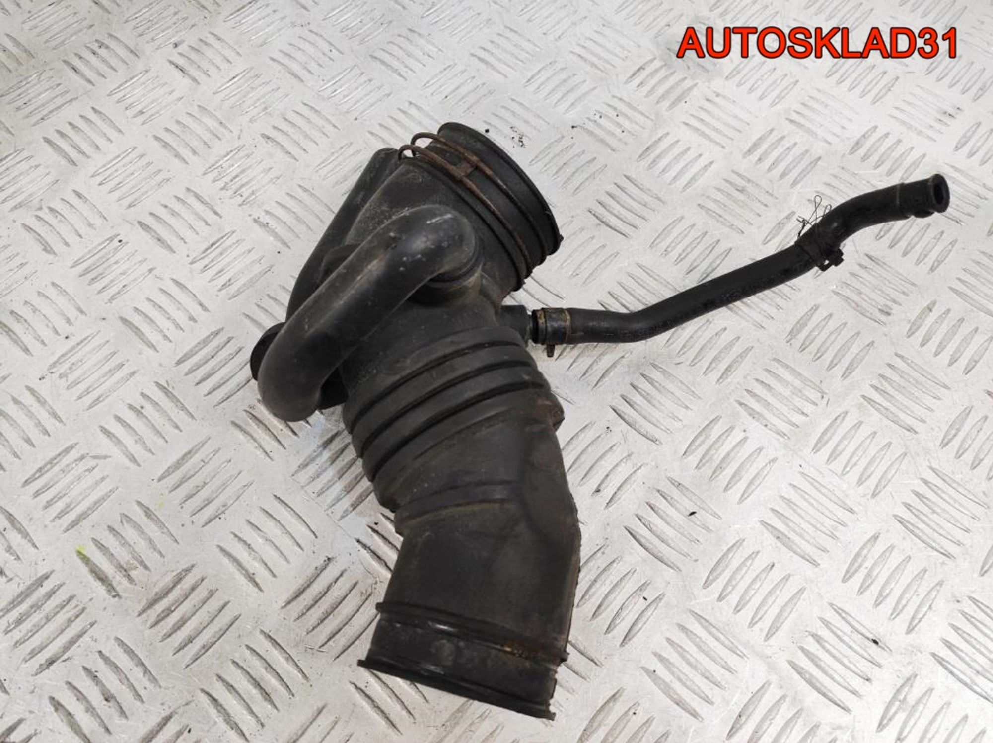 Патрубок воздушного фильтра Hyundai Getz 281381C800, 900 рублей, Дубовое