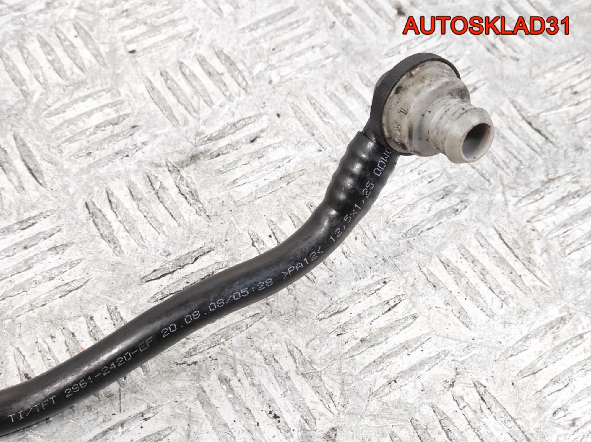 Трубка вакуумная Ford Fusion 2S612420EF, 600 рублей, Дубовое