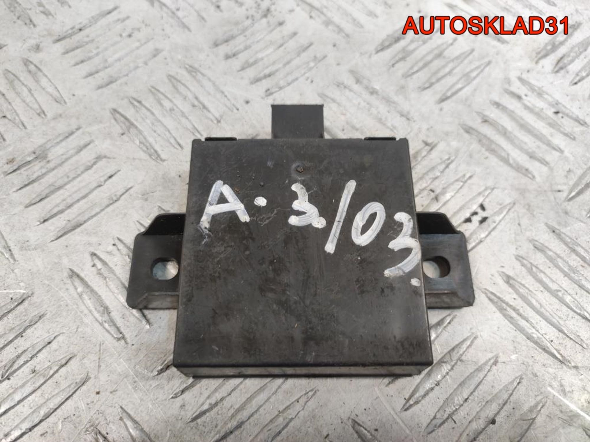 Блок противоугонной системы Audi A3 8P 1K0907719, 1000 рублей, Дубовое