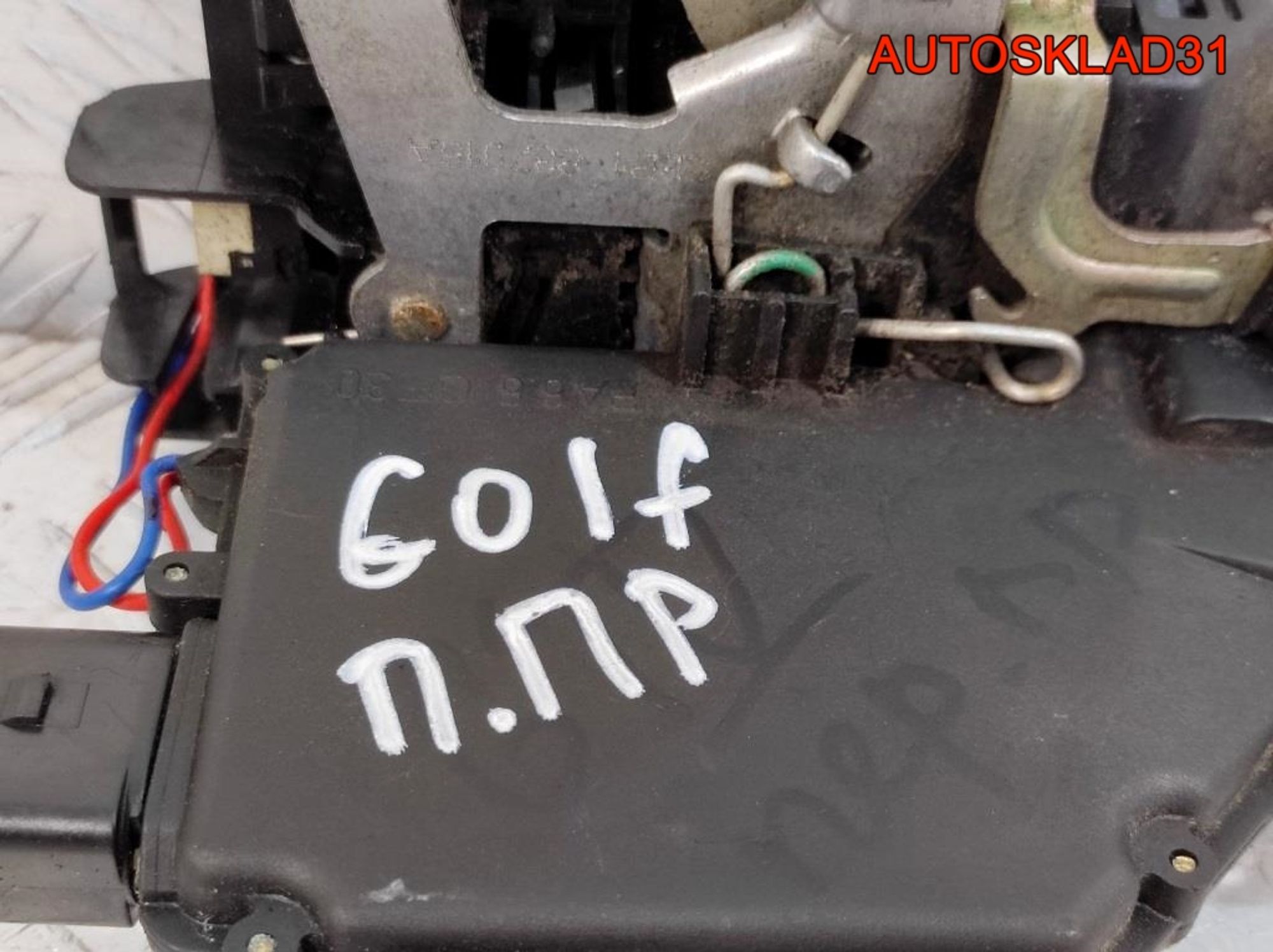Замок двери передней правой VW Golf 5 3B1837016A, 3000 рублей, Дубовое