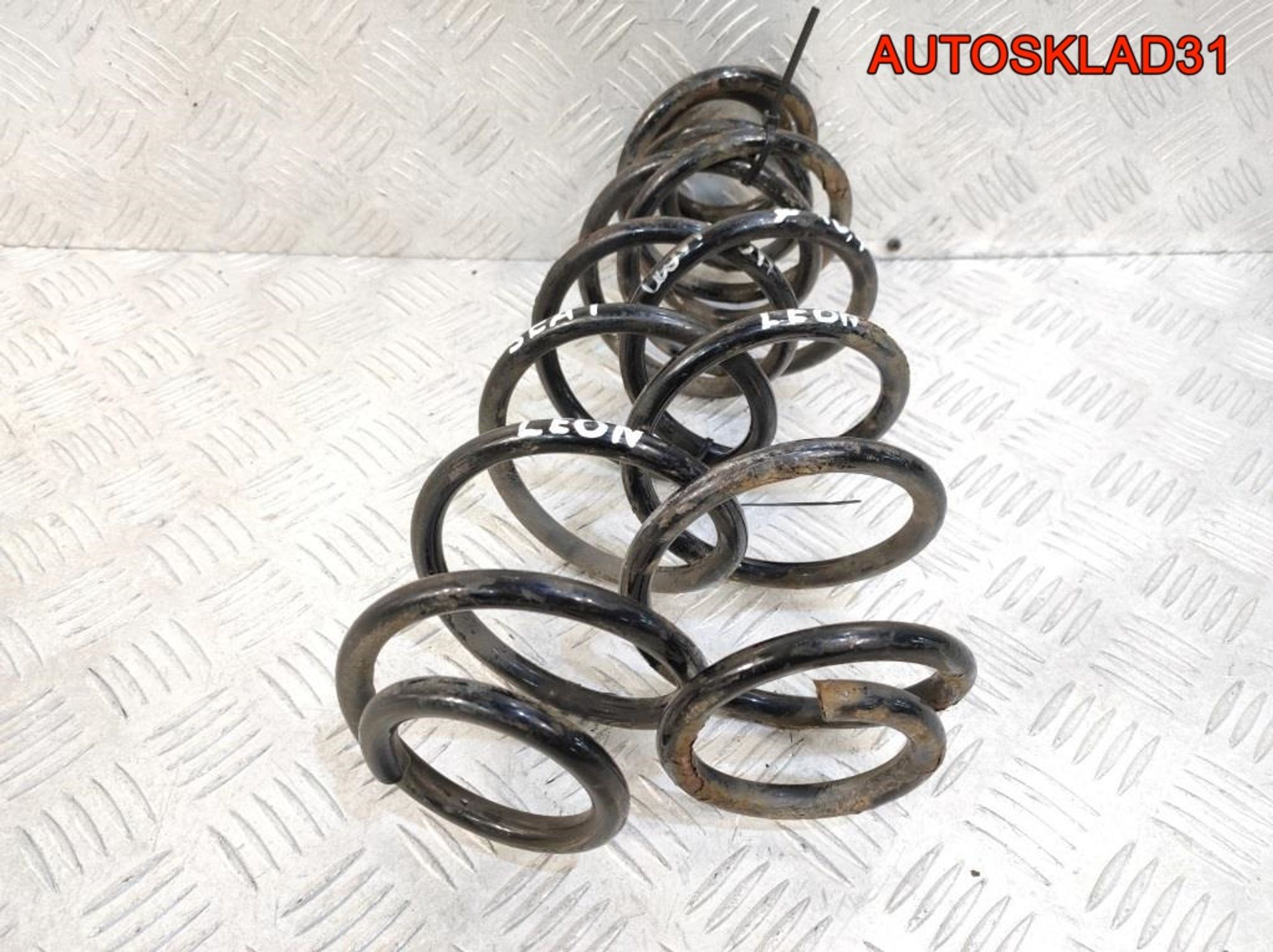 Пружина задняя комплект SEAT Leon 1M1 1J0511115AE, 1800 рублей, Дубовое