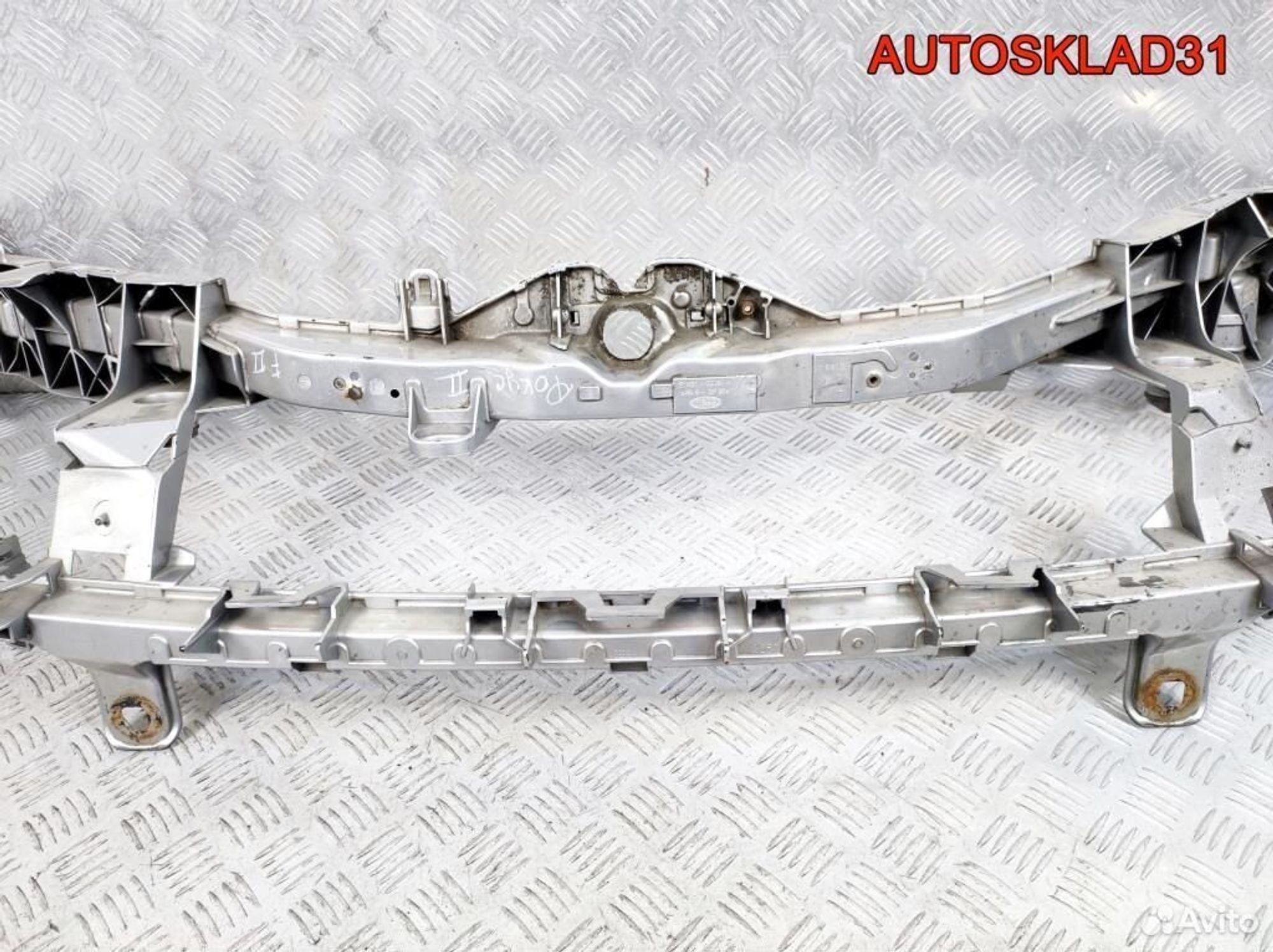 Панель передняя Ford Focus 2 Рестайлинг 8M518B041AC, 18000 рублей, Дубовое