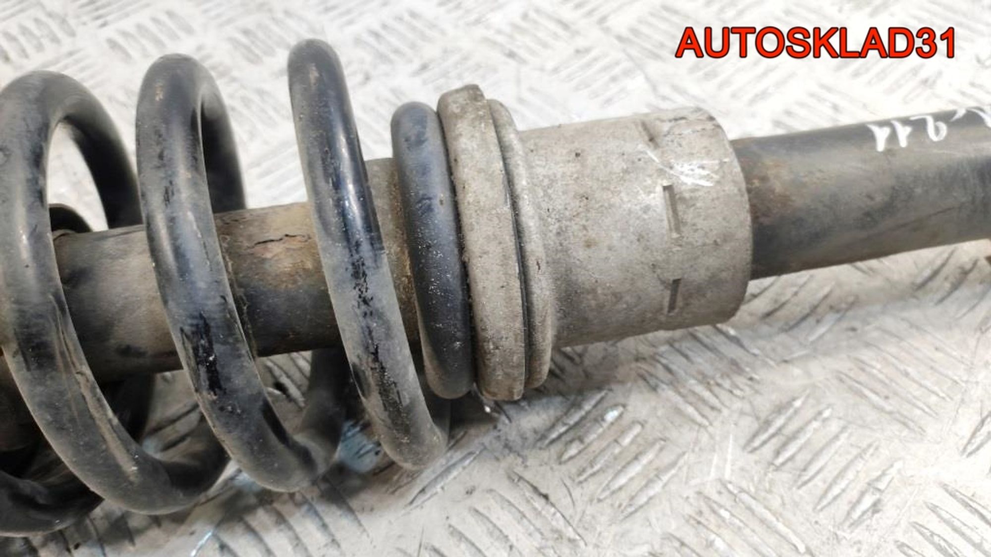 Амортизатор передний в сборе Mercedes Benz W211 A2113200113, 7000 рублей, Дубовое
