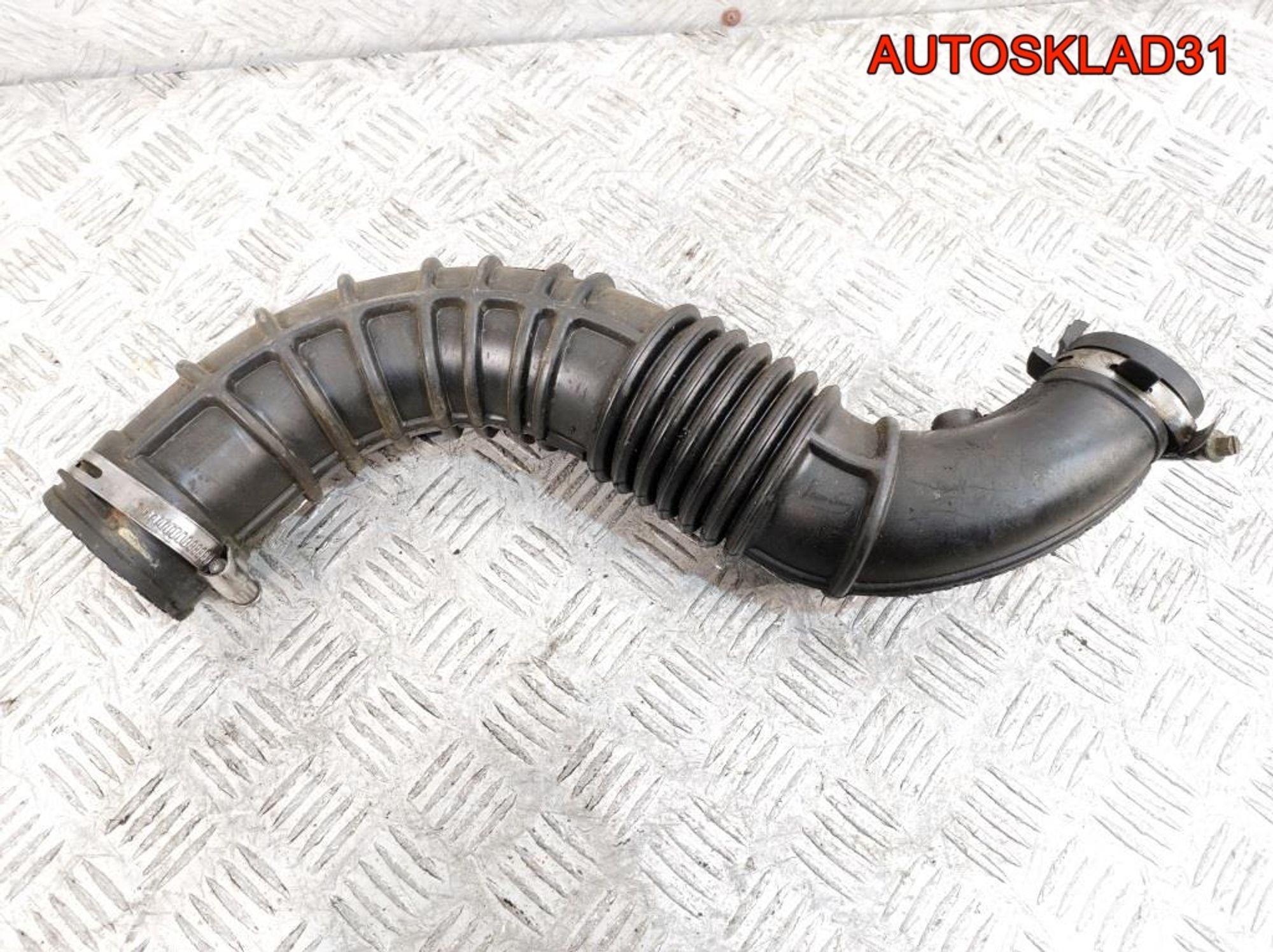 Патрубок воздушного фильтра Renault Megane 2 8200500384, 1200 рублей, Дубовое