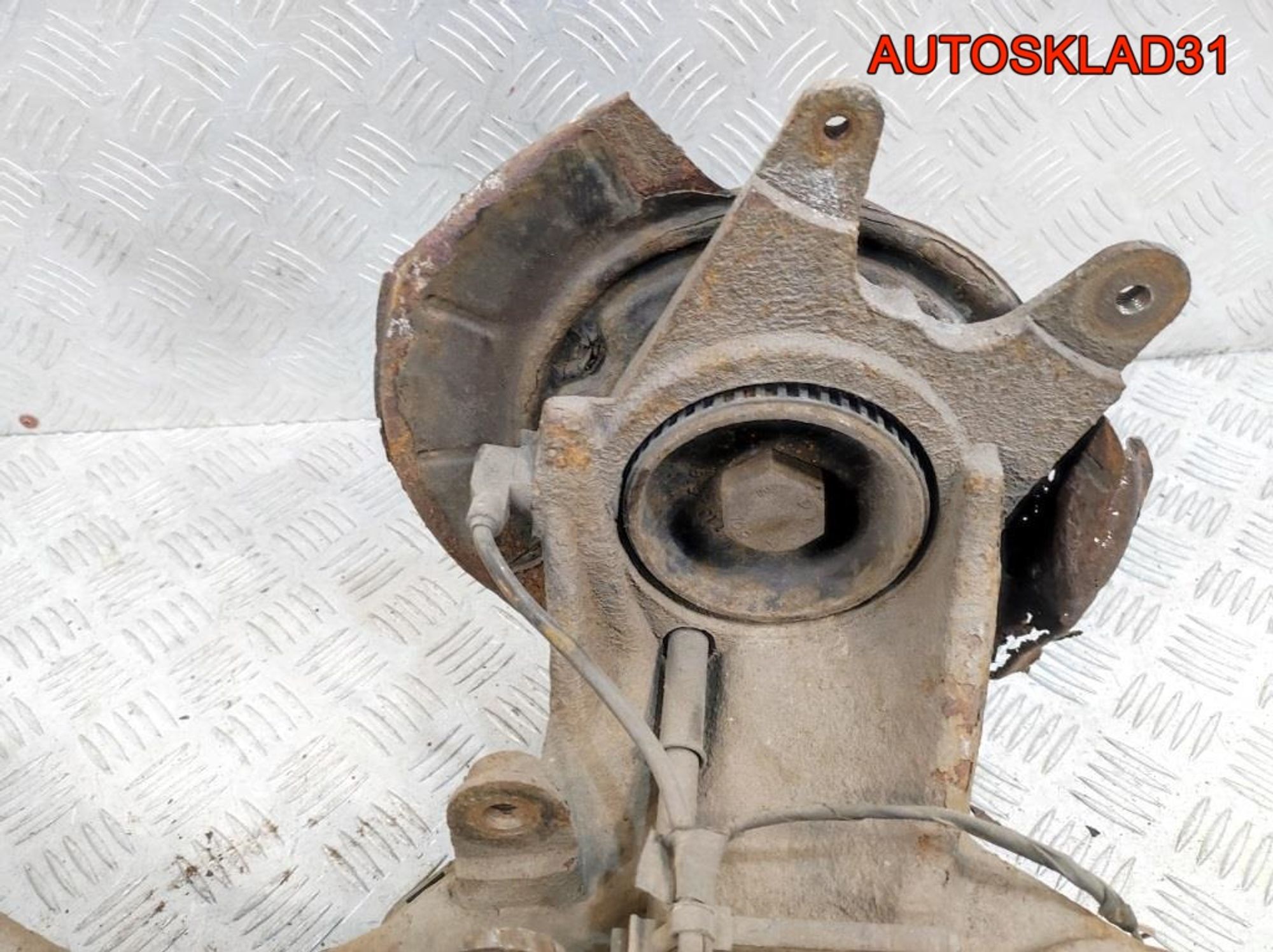 Рычаг задний правый Mercedes Vito W638 A6383521504, 3200 рублей, Дубовое