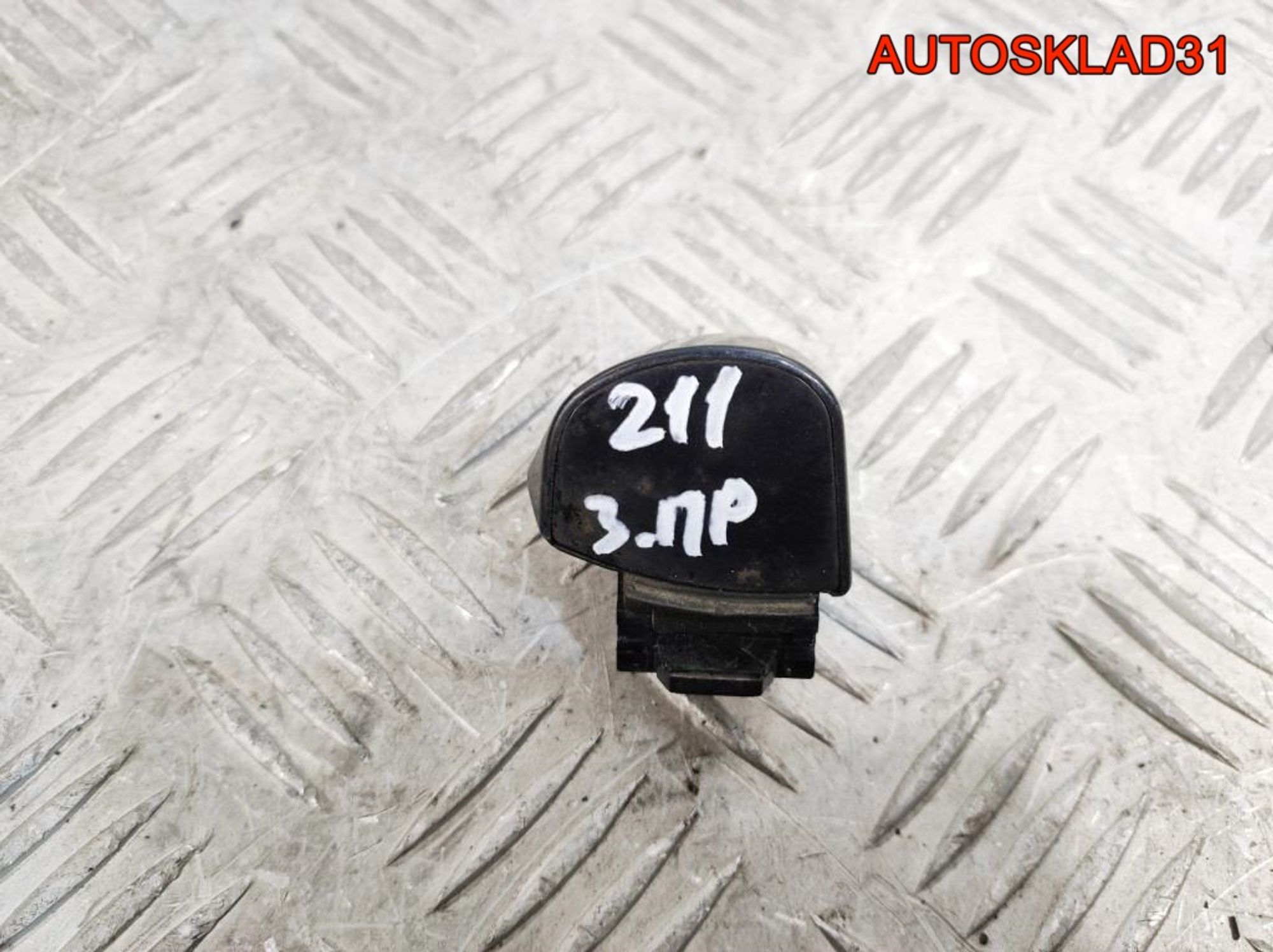 Вставка замка двери задней правой Mercedes W211 A2037602420, 500 рублей, Дубовое