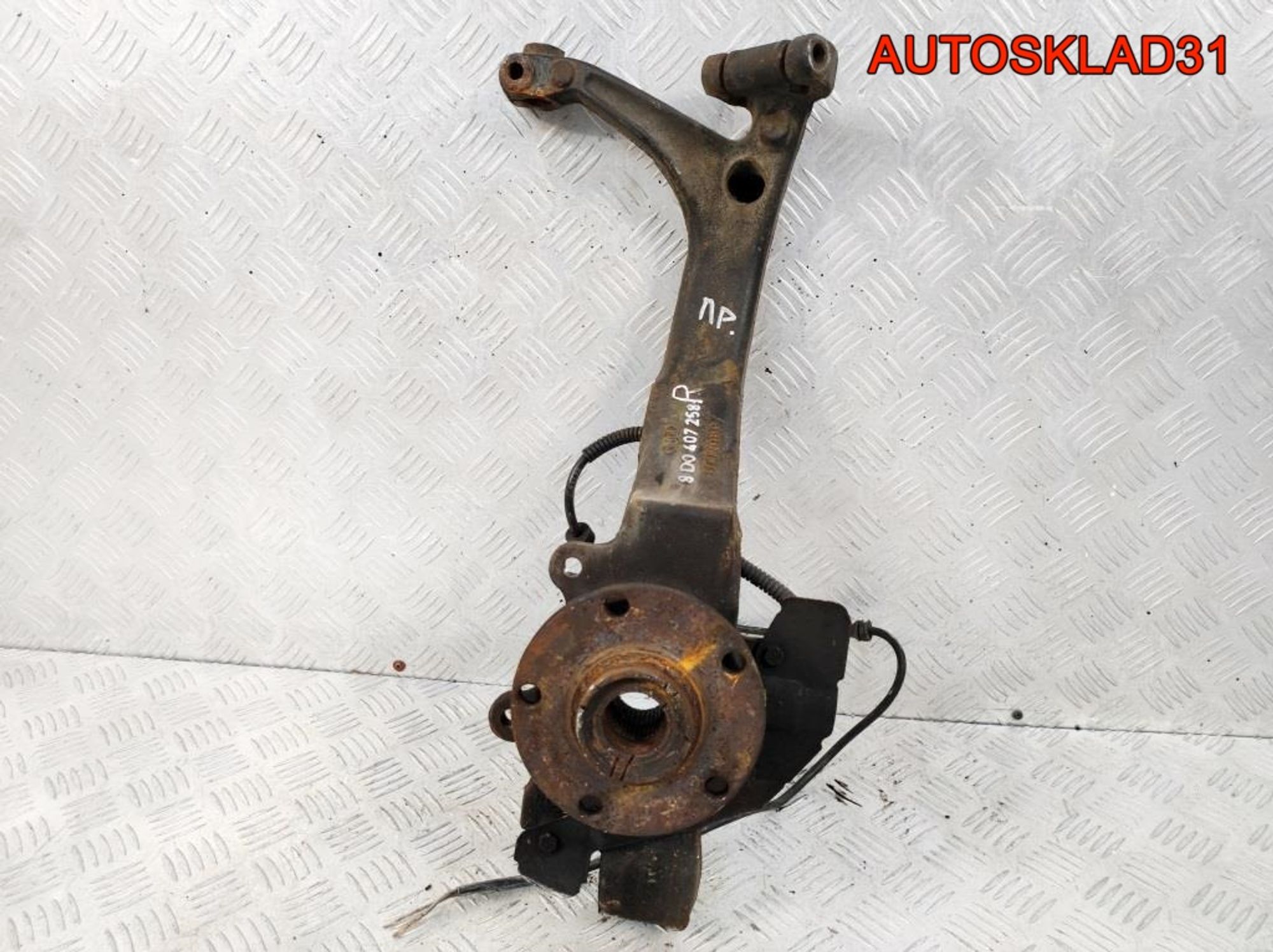 Кулак передний правый VW Passat B5 8D0407258R, 1200 рублей, Дубовое