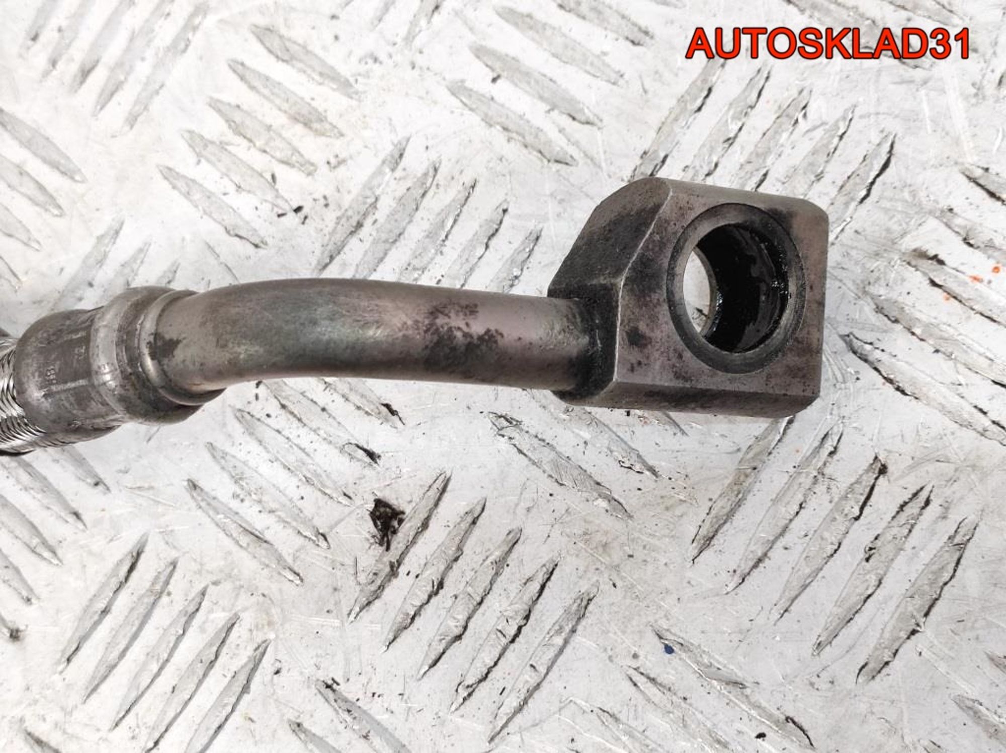 Трубка турбины VW Passat B5 1,9 AFN Дизель 028145736T, 1700 рублей, Дубовое