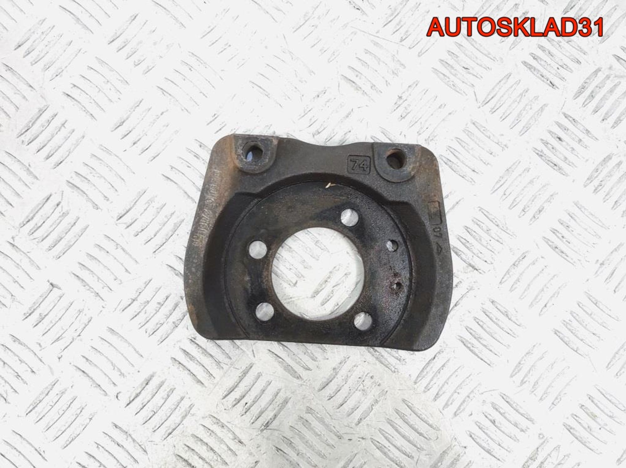 Щит опорный задний правый Opel Astra H 13173019, 500 рублей, Дубовое